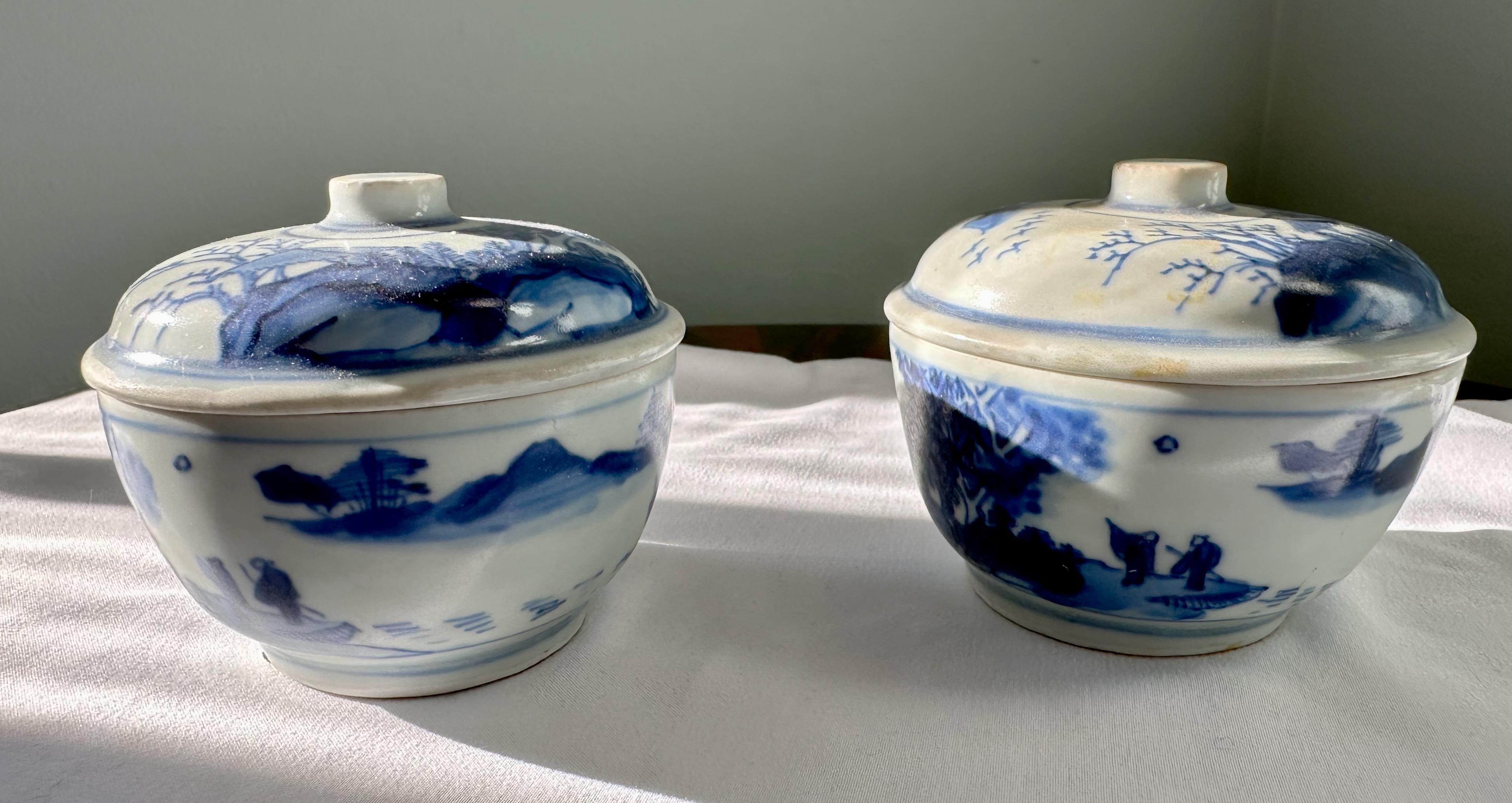 Pair of 17th Century blue and white covered bowls from Hatcher Collection For Sale 8