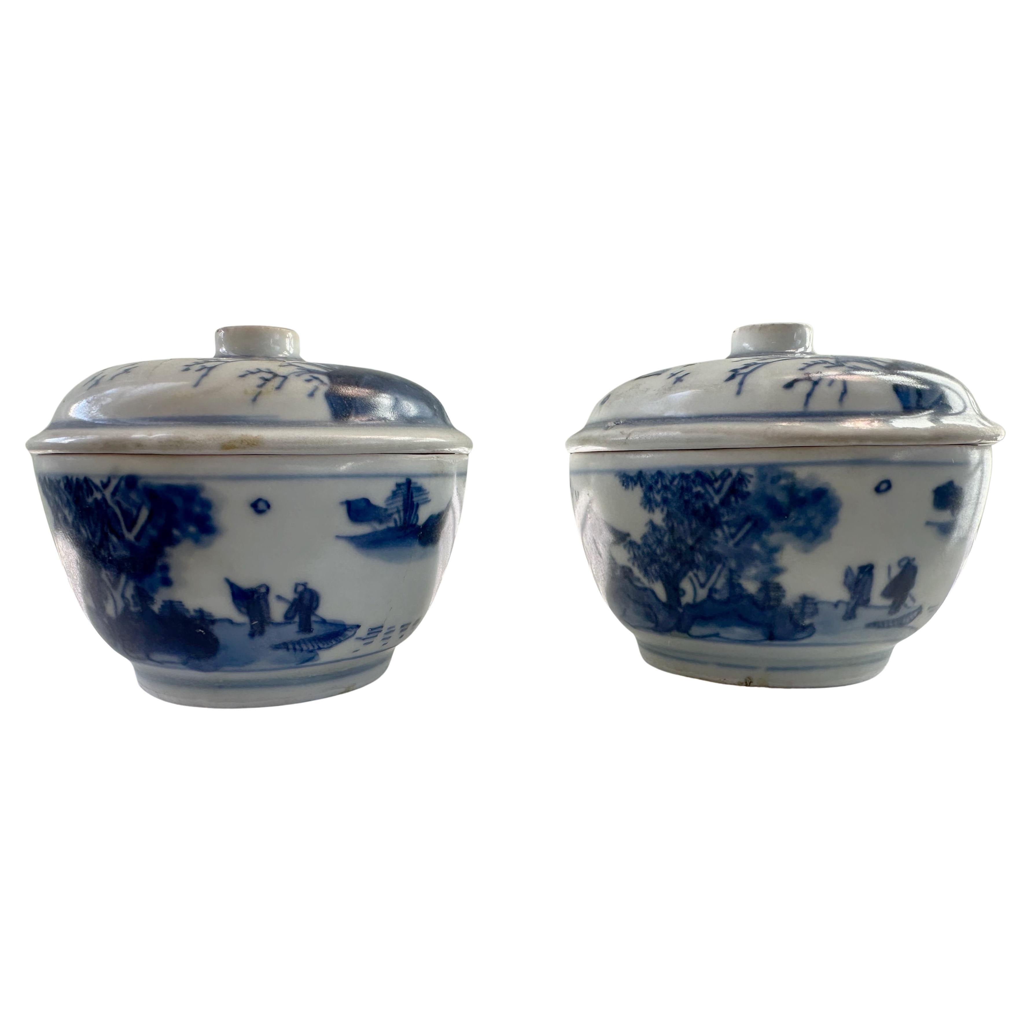 Pair of 17th Century blue and white covered bowls from Hatcher Collection