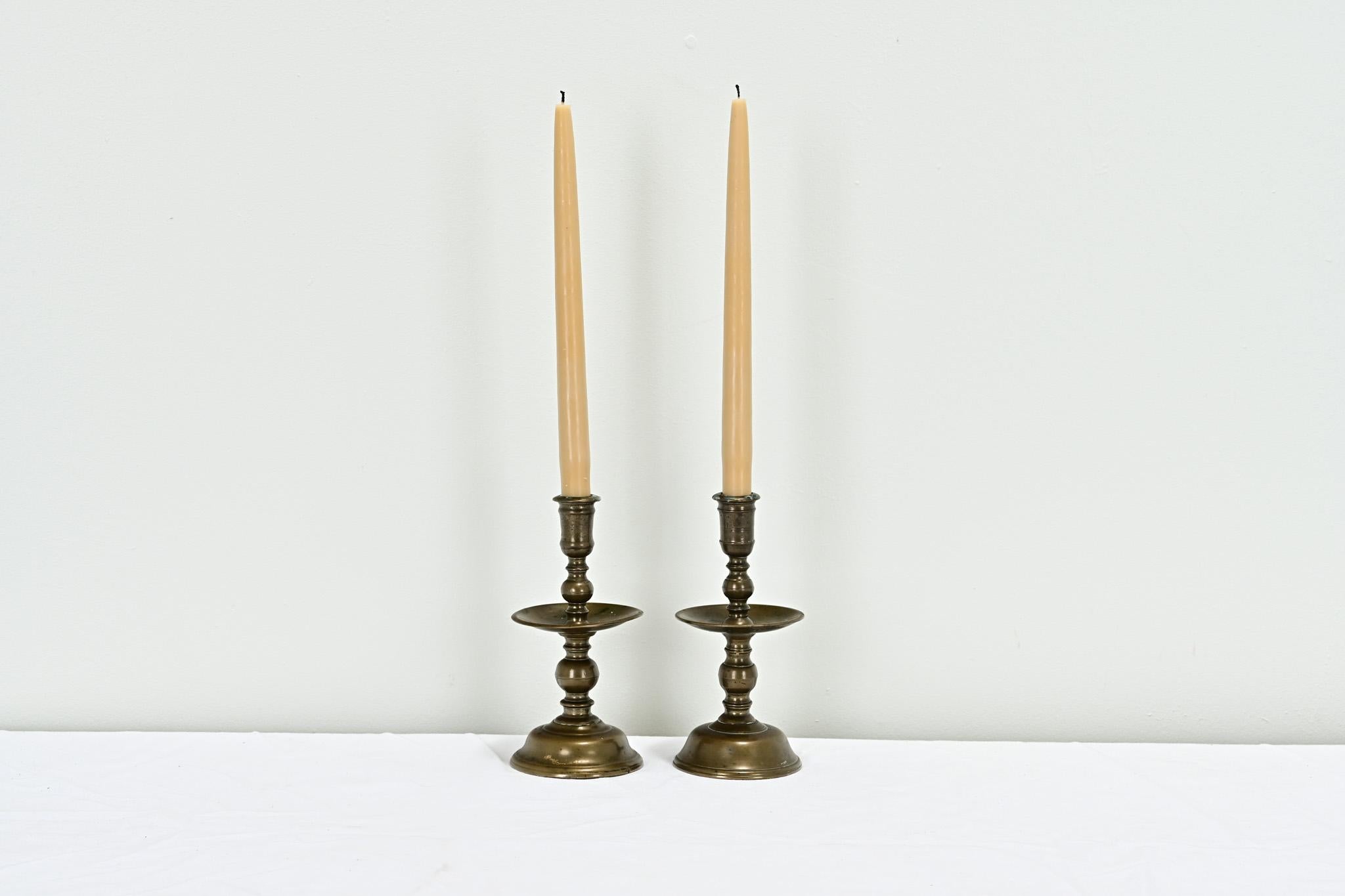 Pair of 17th Century Brass Candlesticks For Sale 3