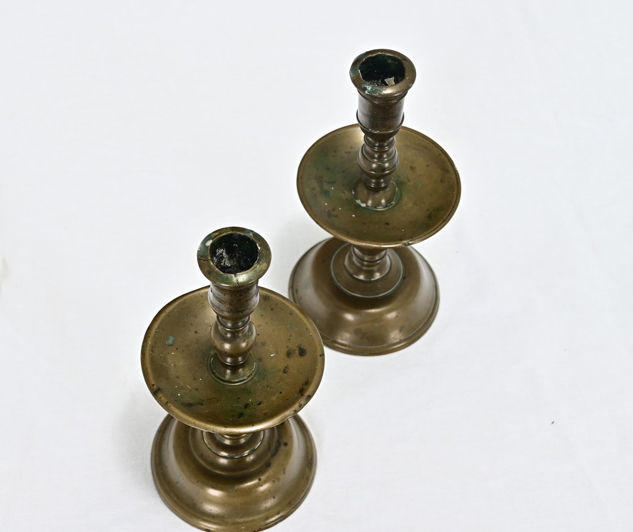 Pair of 17th Century Brass Candlesticks For Sale 1