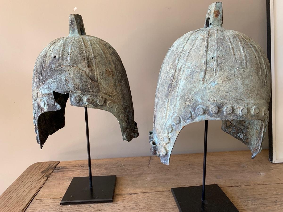 18th Century and Earlier Pair of 17th century bronze Mosklamp fragments