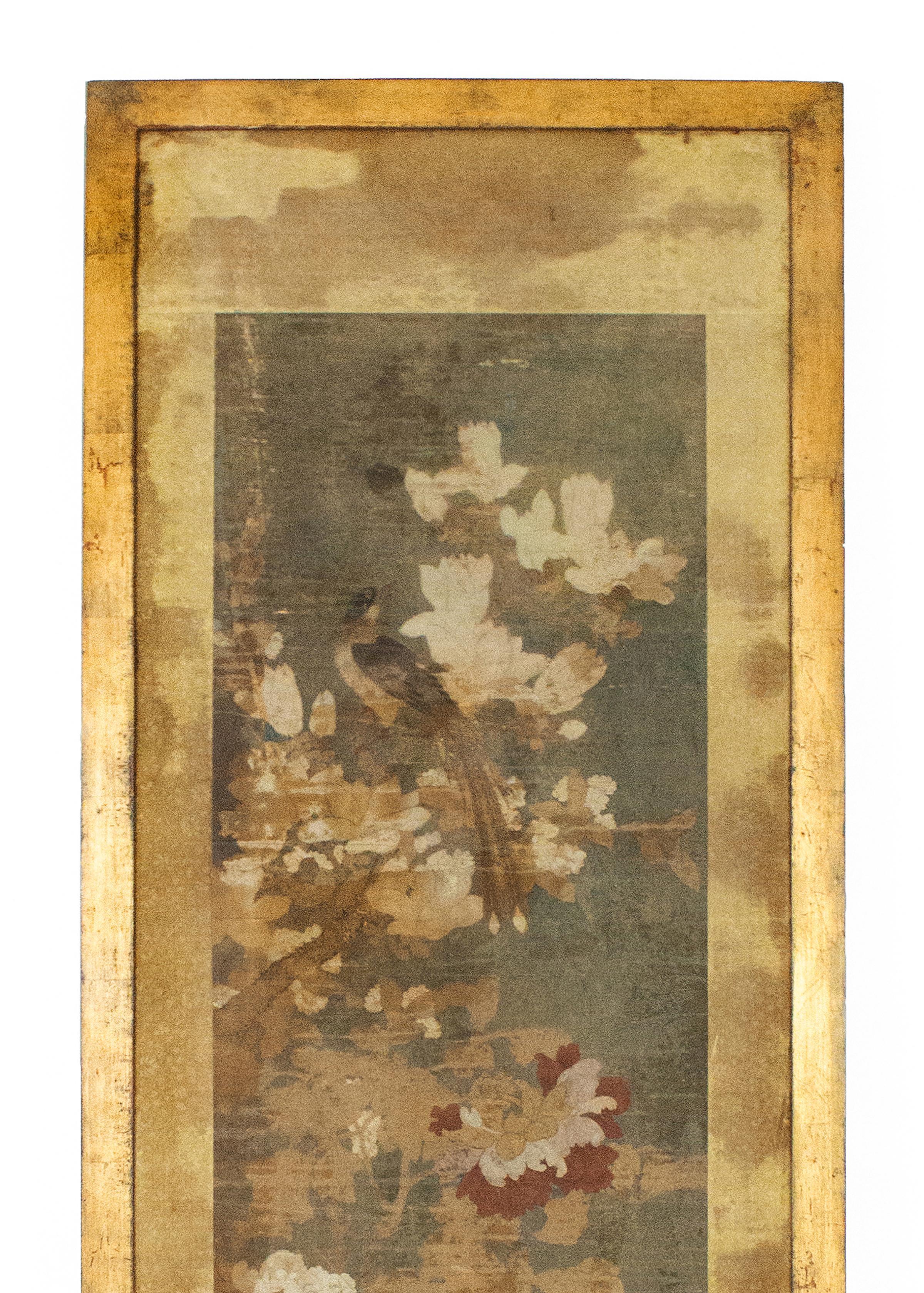 Pair of 17th Century Chinese Huaniaohua Paintings with Gilded Frames For Sale 2