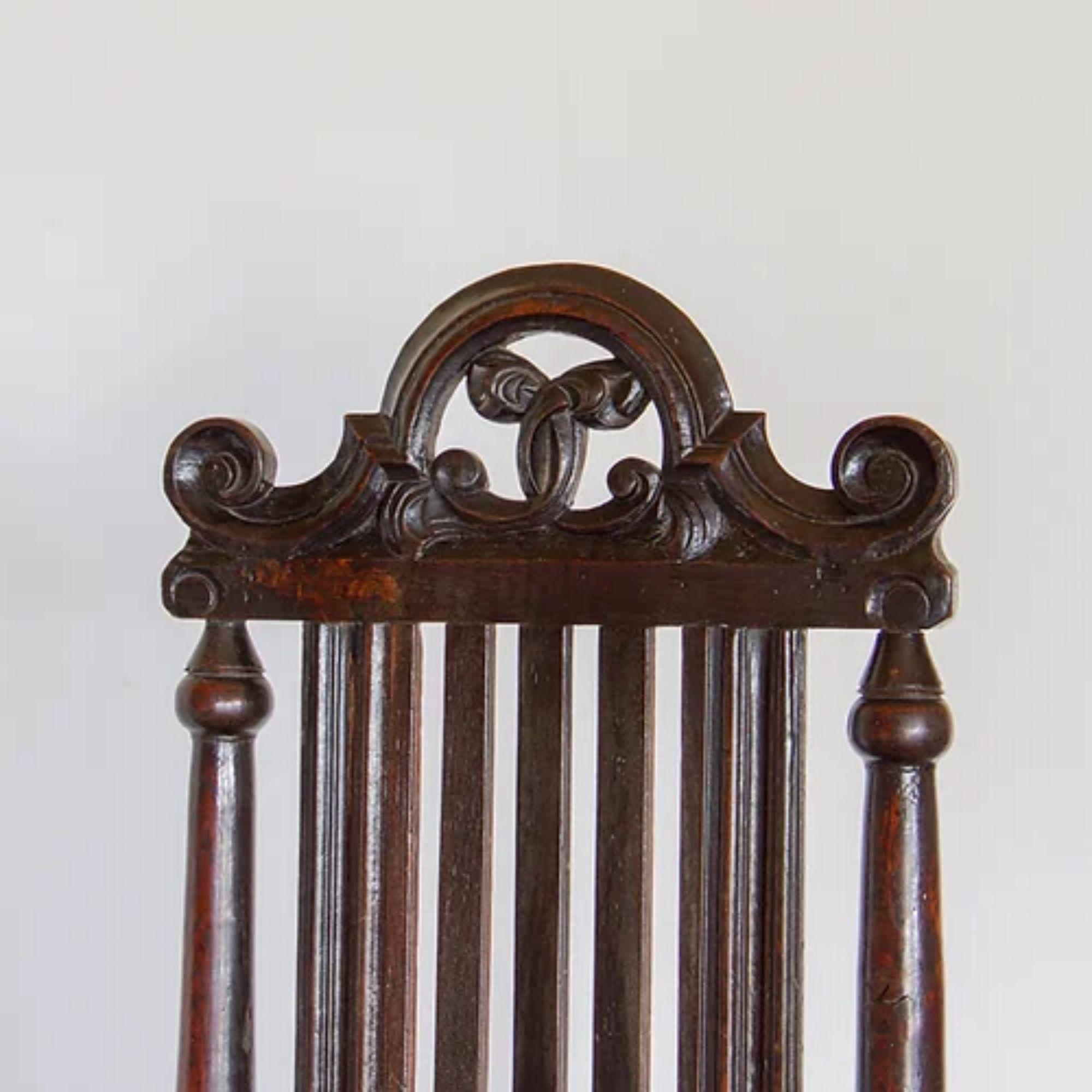 Pair of 17th Century English Oak Carved Slat Back Chairs, circa 1685 In Good Condition In Donhead St Mary, Wiltshire
