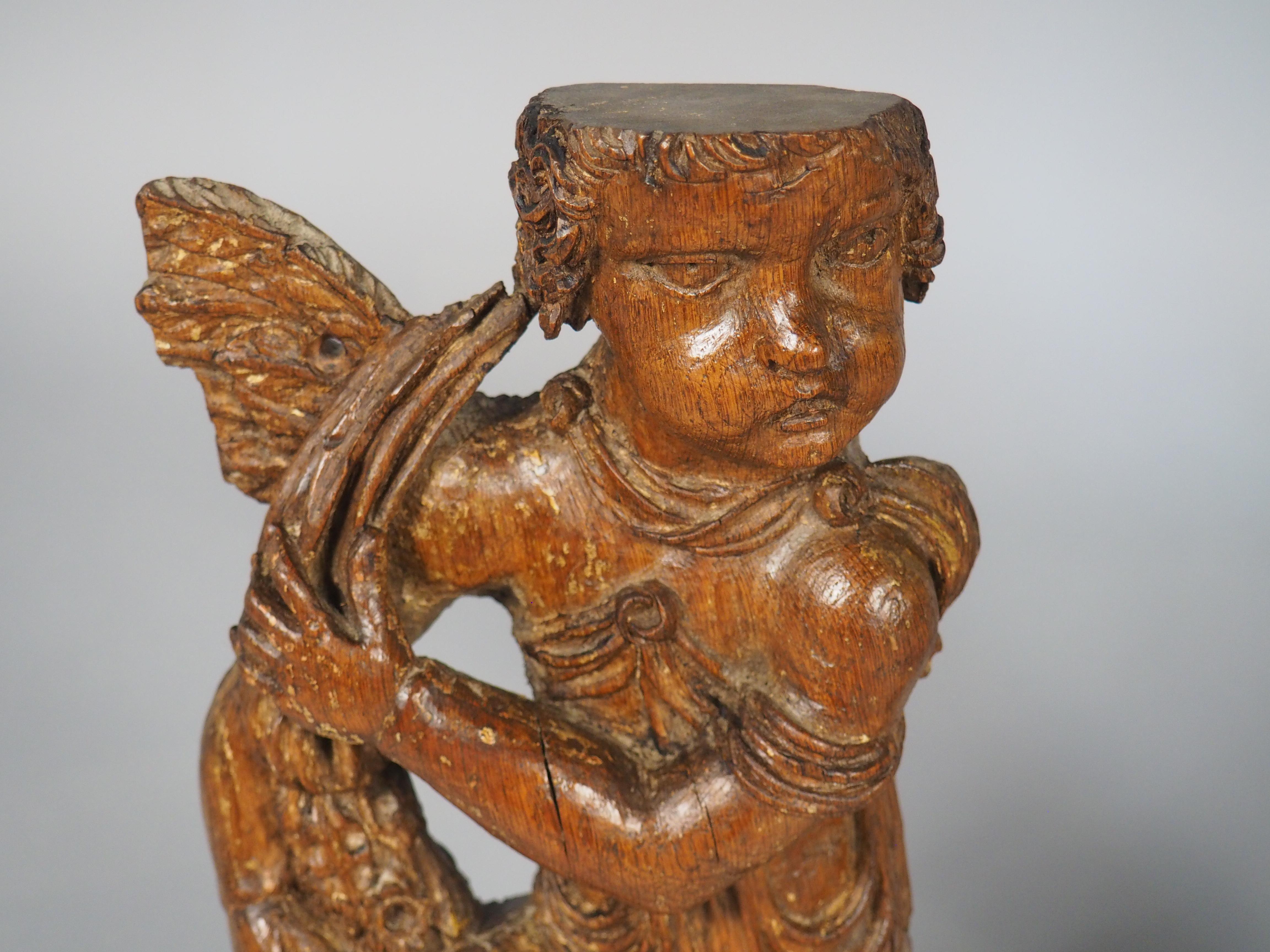 Fino al XVIII secolo Coppia di sculture di putti fiamminghi del XVII secolo su supporti in ferro contemporanei in vendita