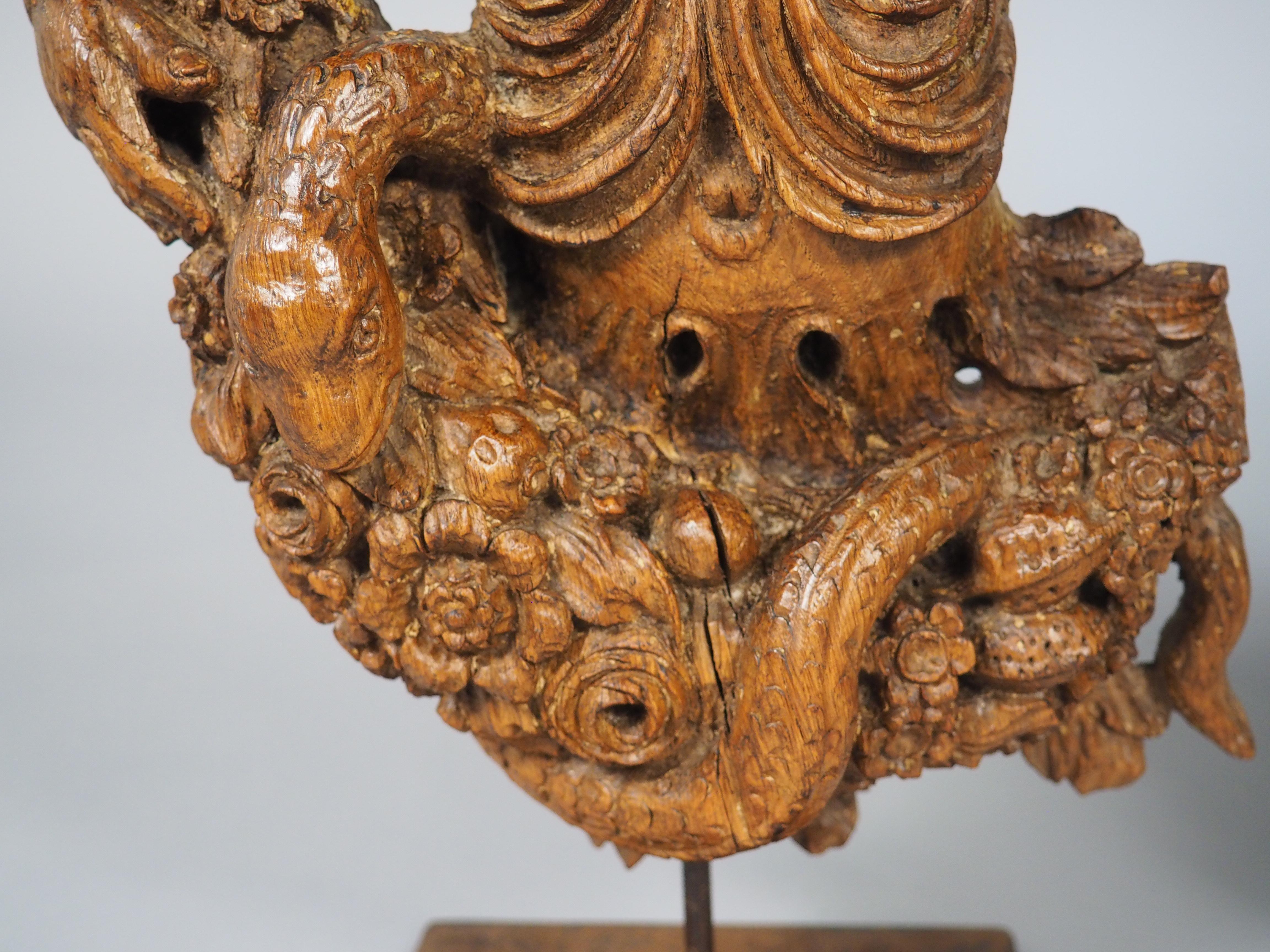 Coppia di sculture di putti fiamminghi del XVII secolo su supporti in ferro contemporanei in vendita 1