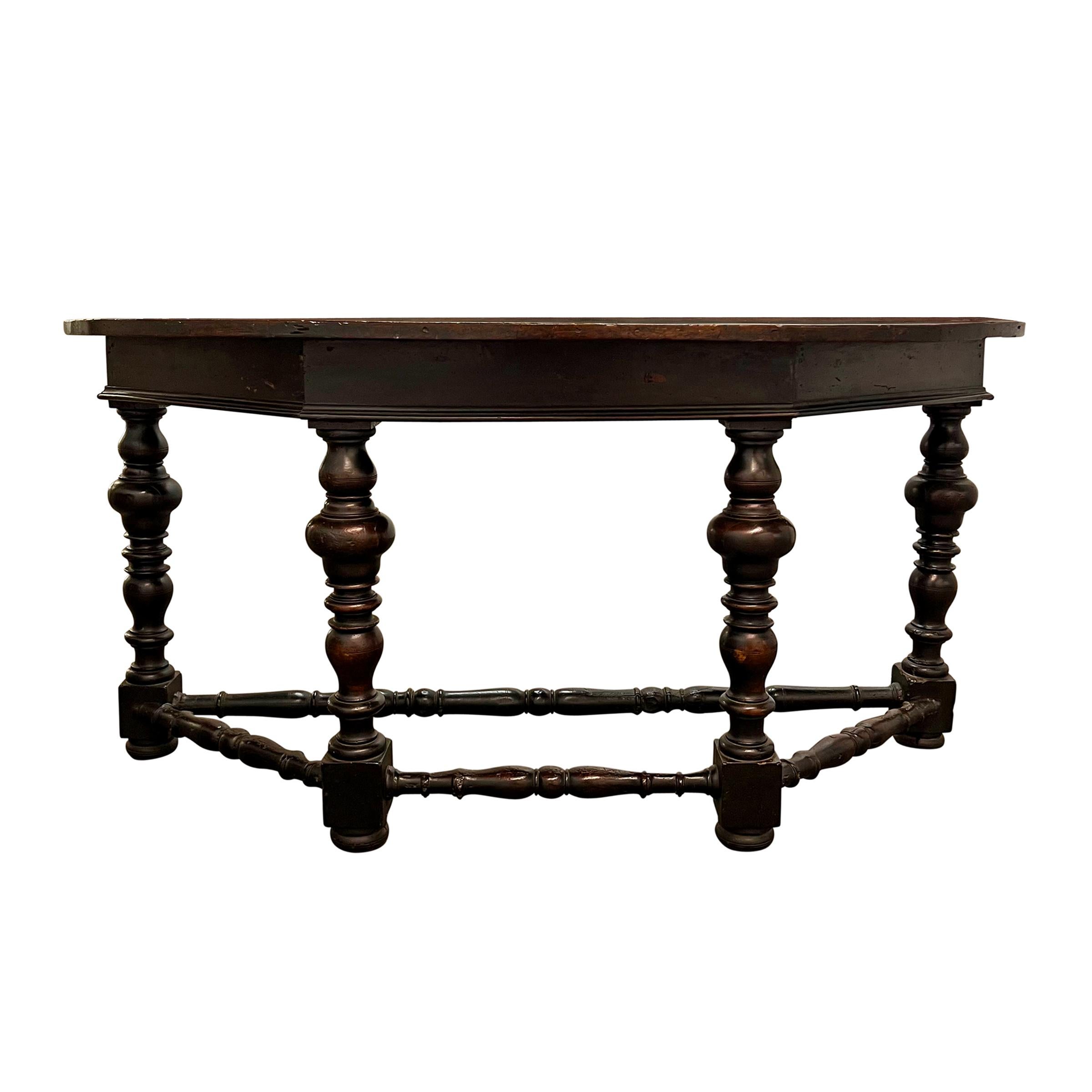 18th Century and Earlier Pair of 17th Century Italian Baroque Console Tables For Sale