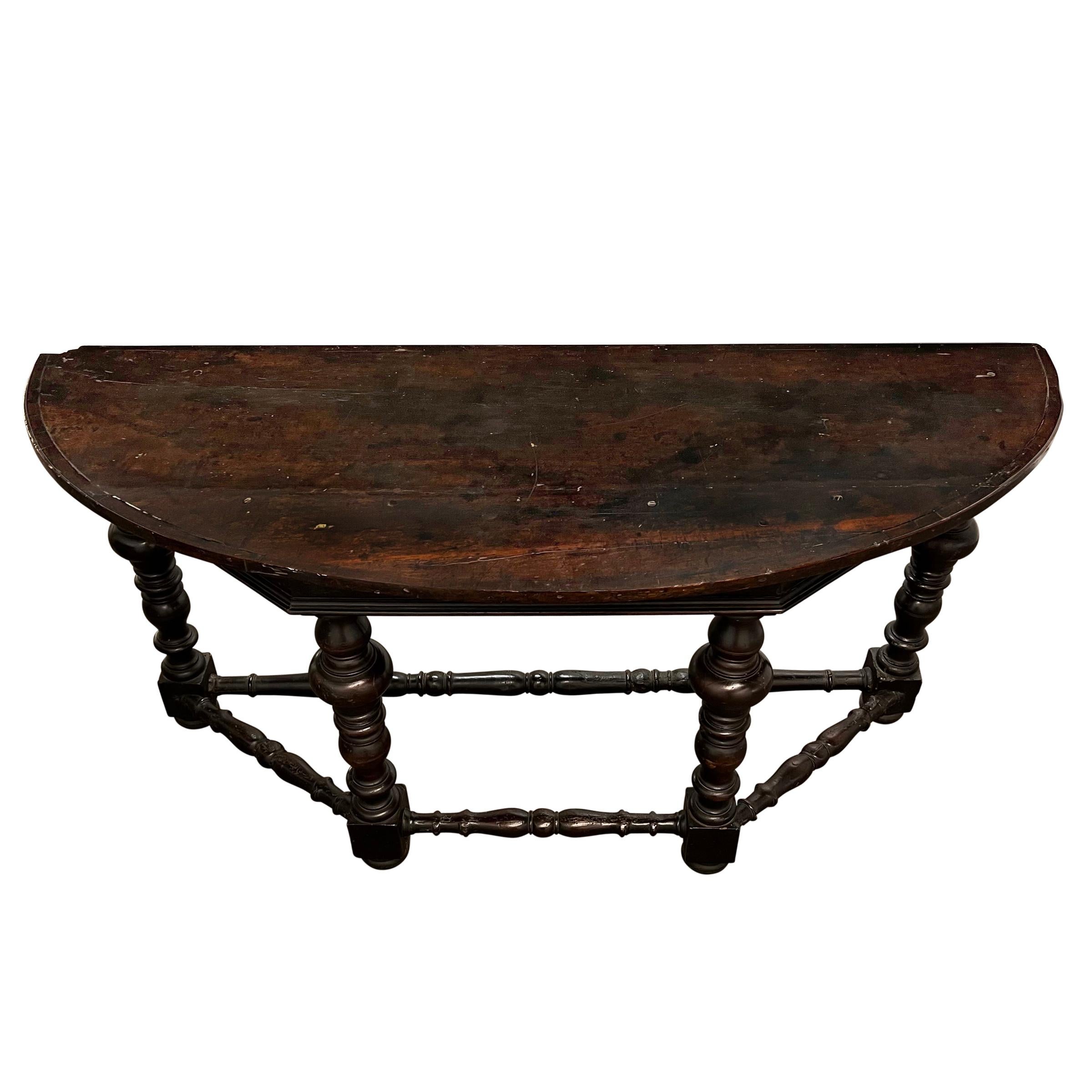 Walnut Pair of 17th Century Italian Baroque Console Tables For Sale