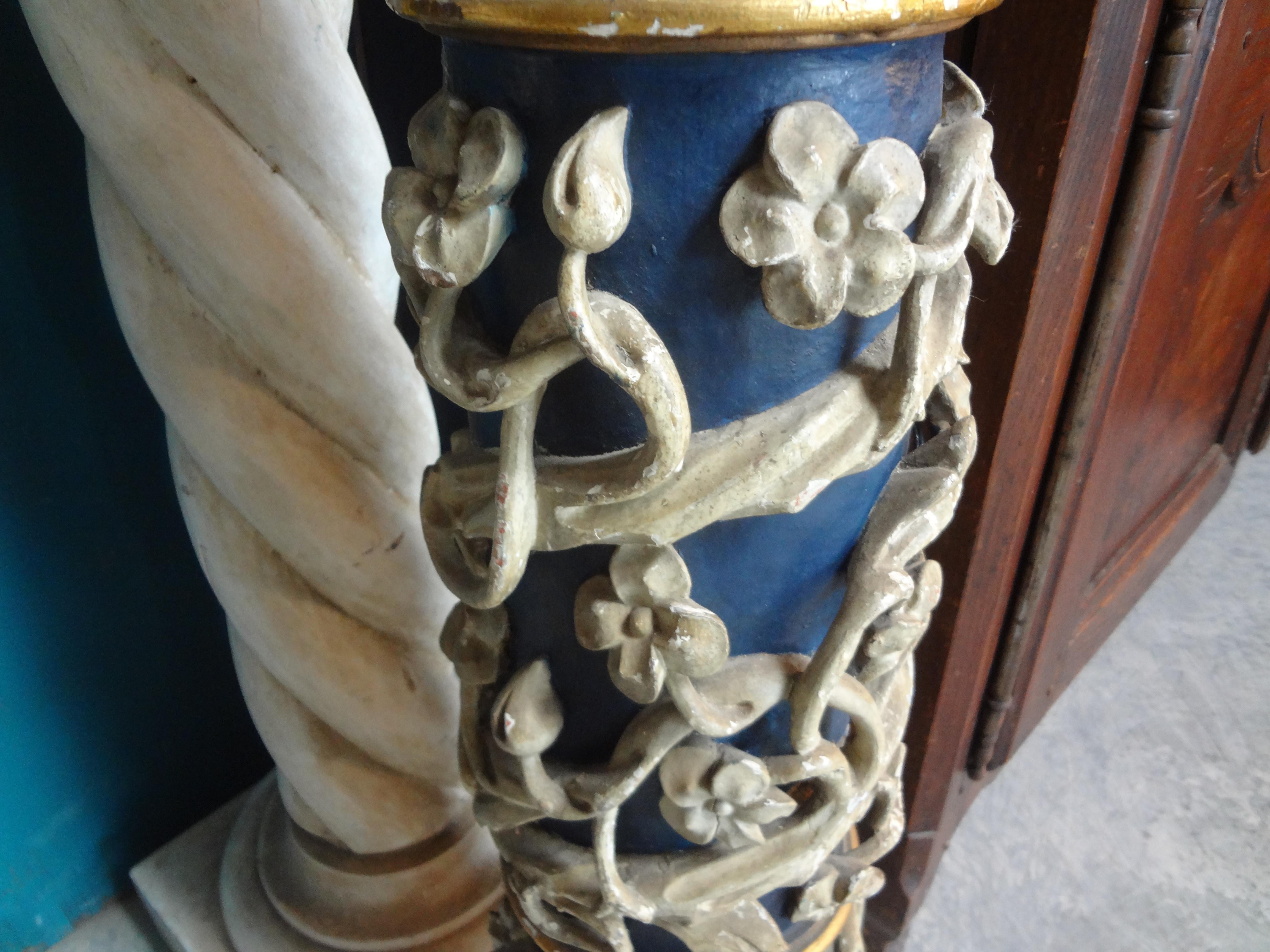 Pair of 17th Century Italian Baroque Hand Carved Columns 1
