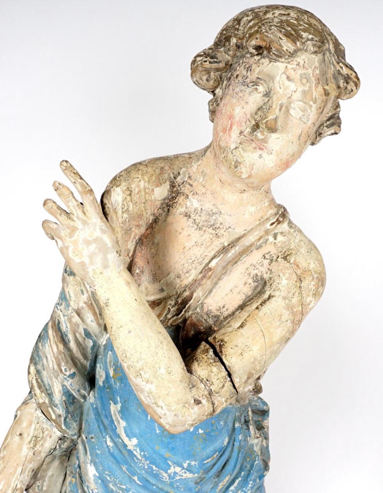 Pair of 17th Century Italian Carved and Polychrome Angel Figures In Good Condition For Sale In Essex, MA