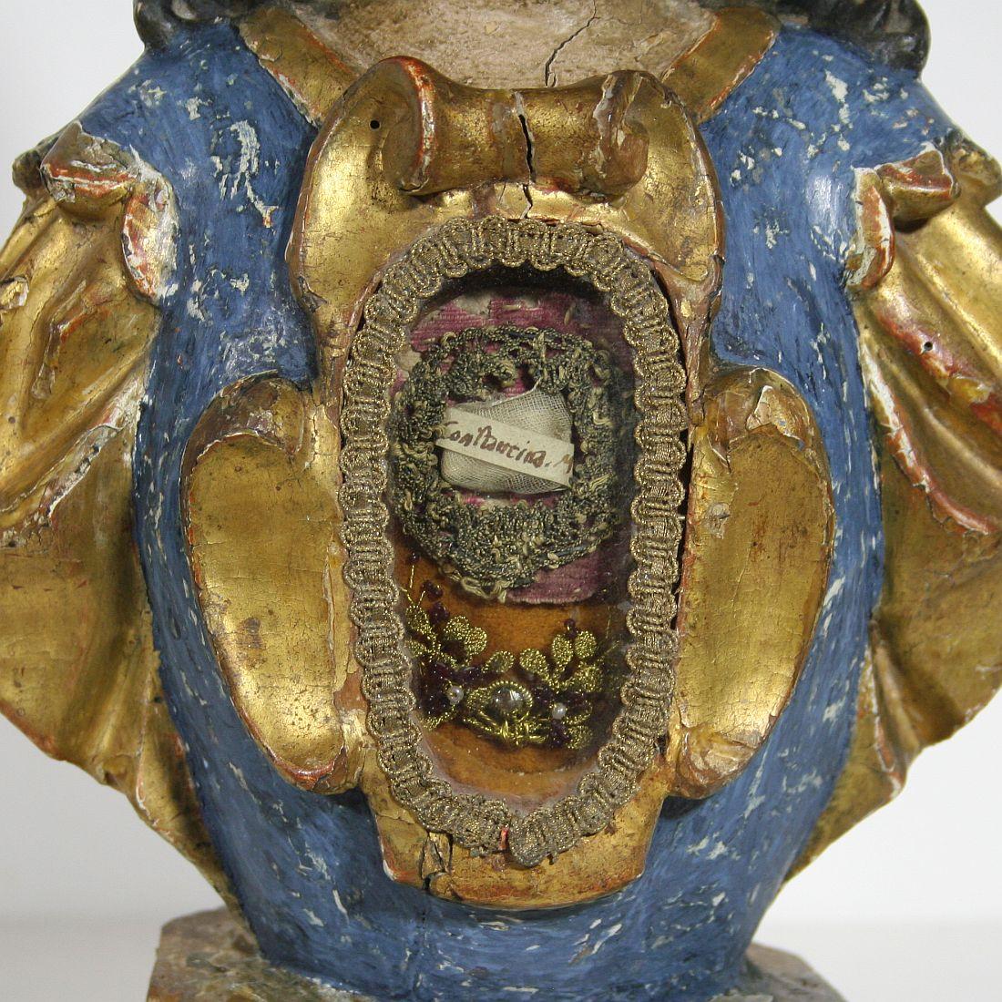 Pair of 17th Century Italian Carved Reliquary Busts 11