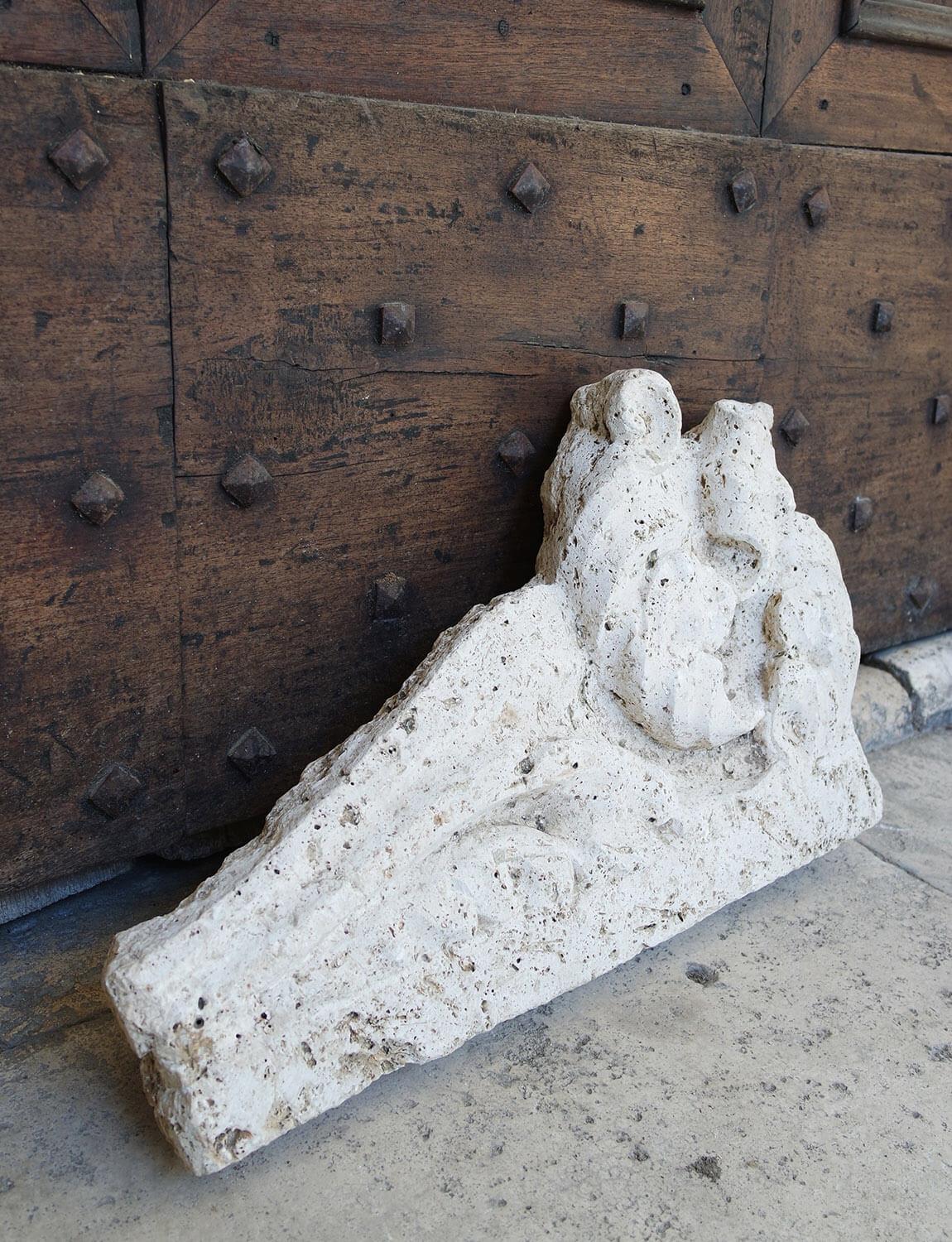 18th Century and Earlier Pair of 17th Century Italian Travertine Mantles For Sale