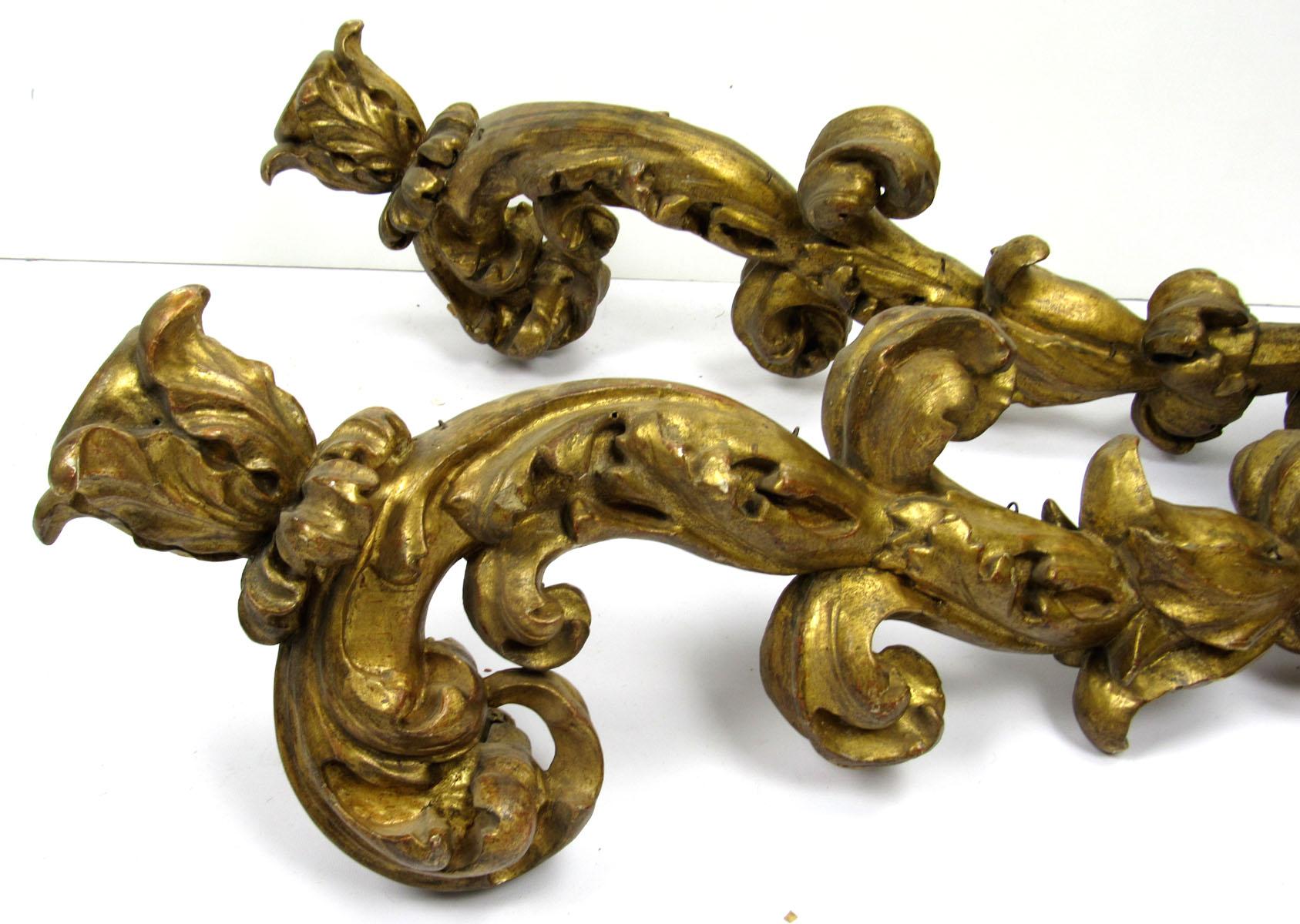 Pair of 17th Century Italian Wall Arms im Angebot 4