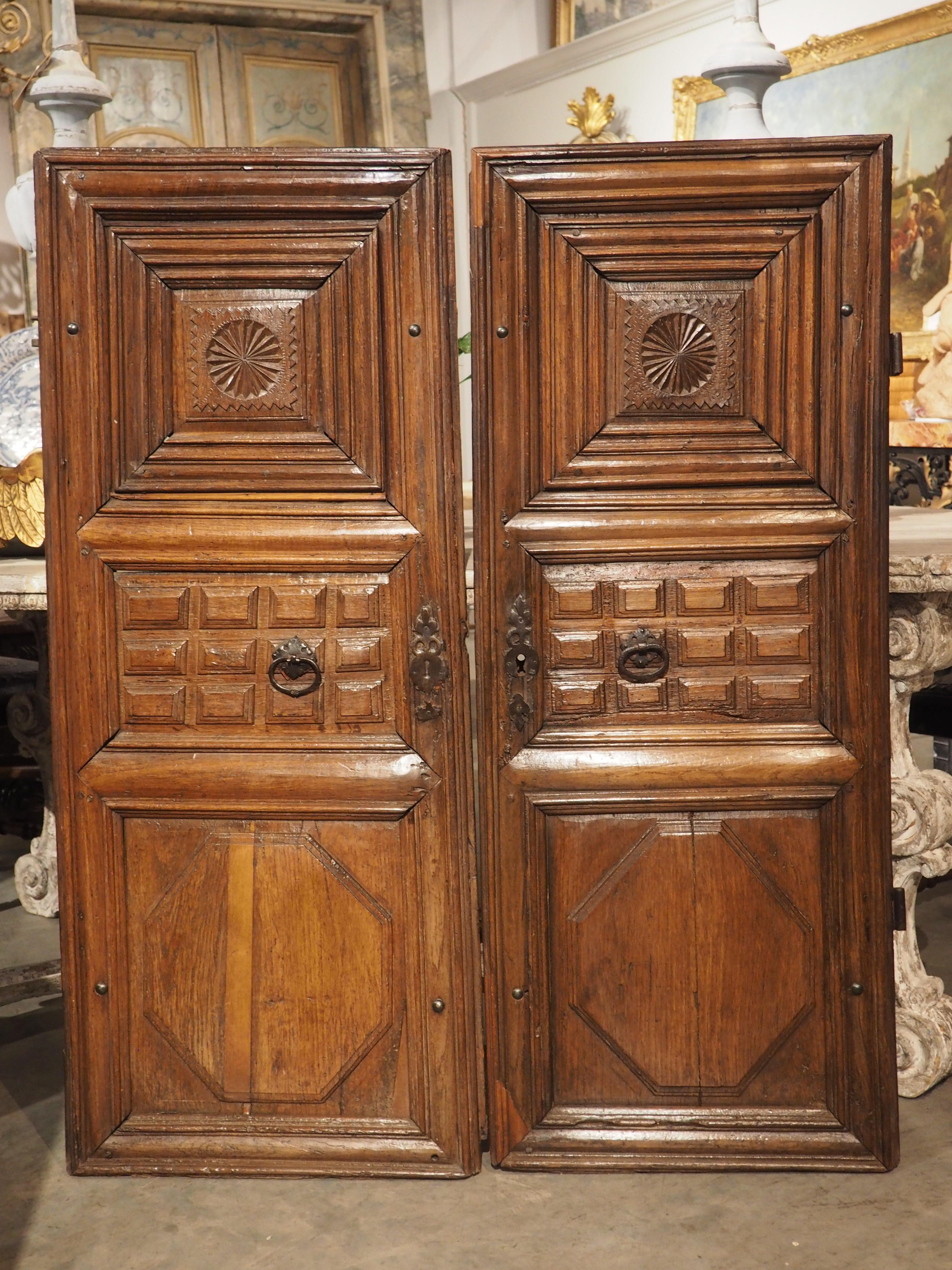 Pair of 17th Century Oak Armoire Doors from France For Sale 12