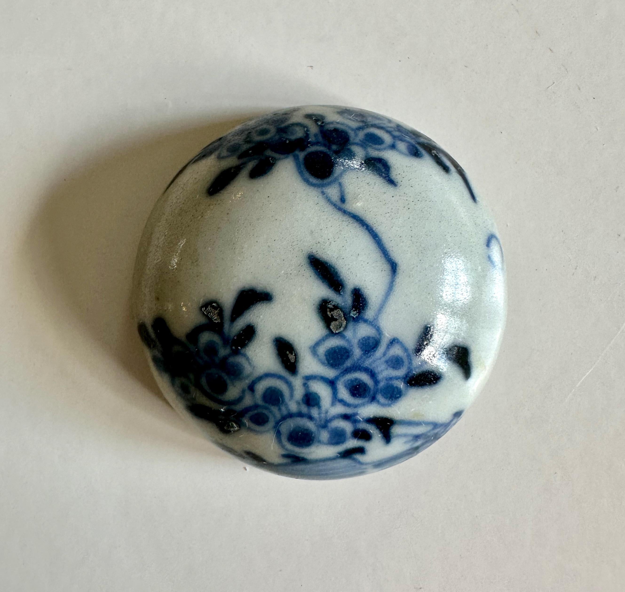 Chinois Paire de boîtes en porcelaine du XVIIe siècle provenant du Cargo Hatcher en vente