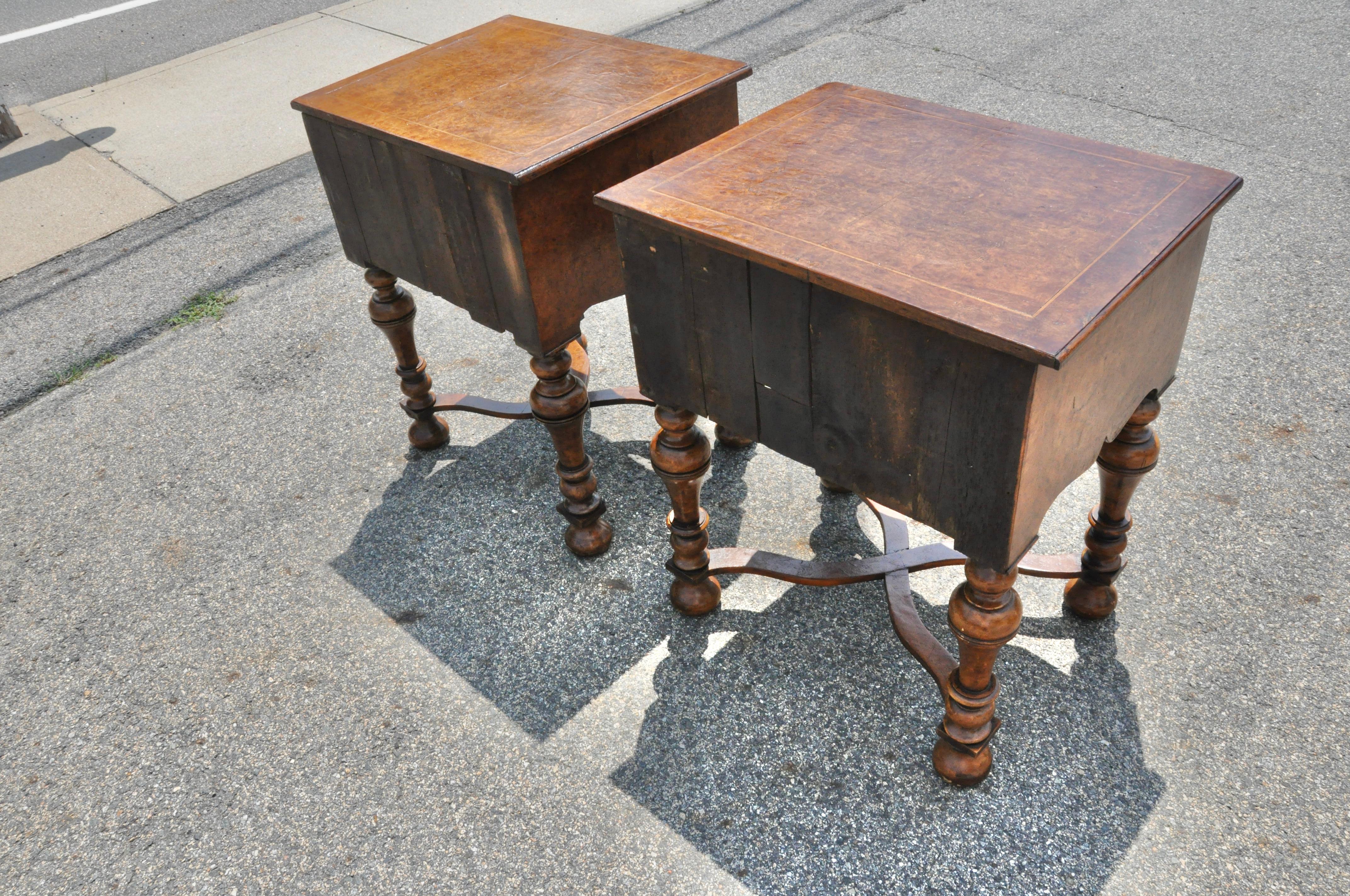 Pair of 17th Century Style Burl Walnut End Tables In Good Condition In Essex, MA