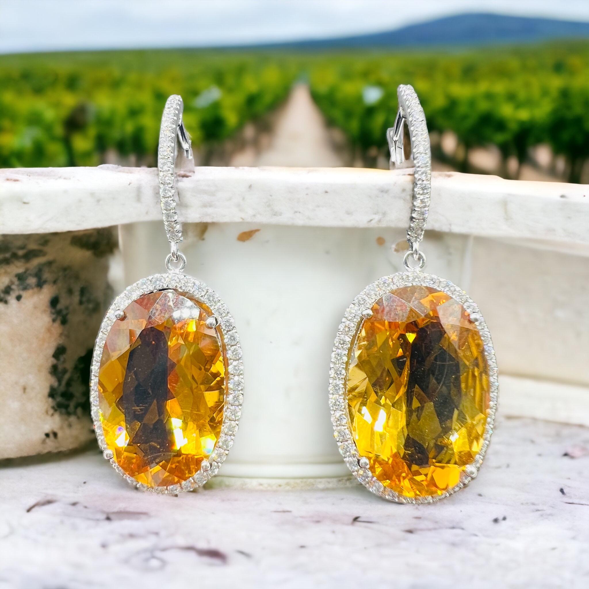 Paar Ohrringe aus 18 Karat Gold mit Zitrinen und Diamanten im Zustand „Gut“ in SAINT-OUEN-SUR-SEINE, FR