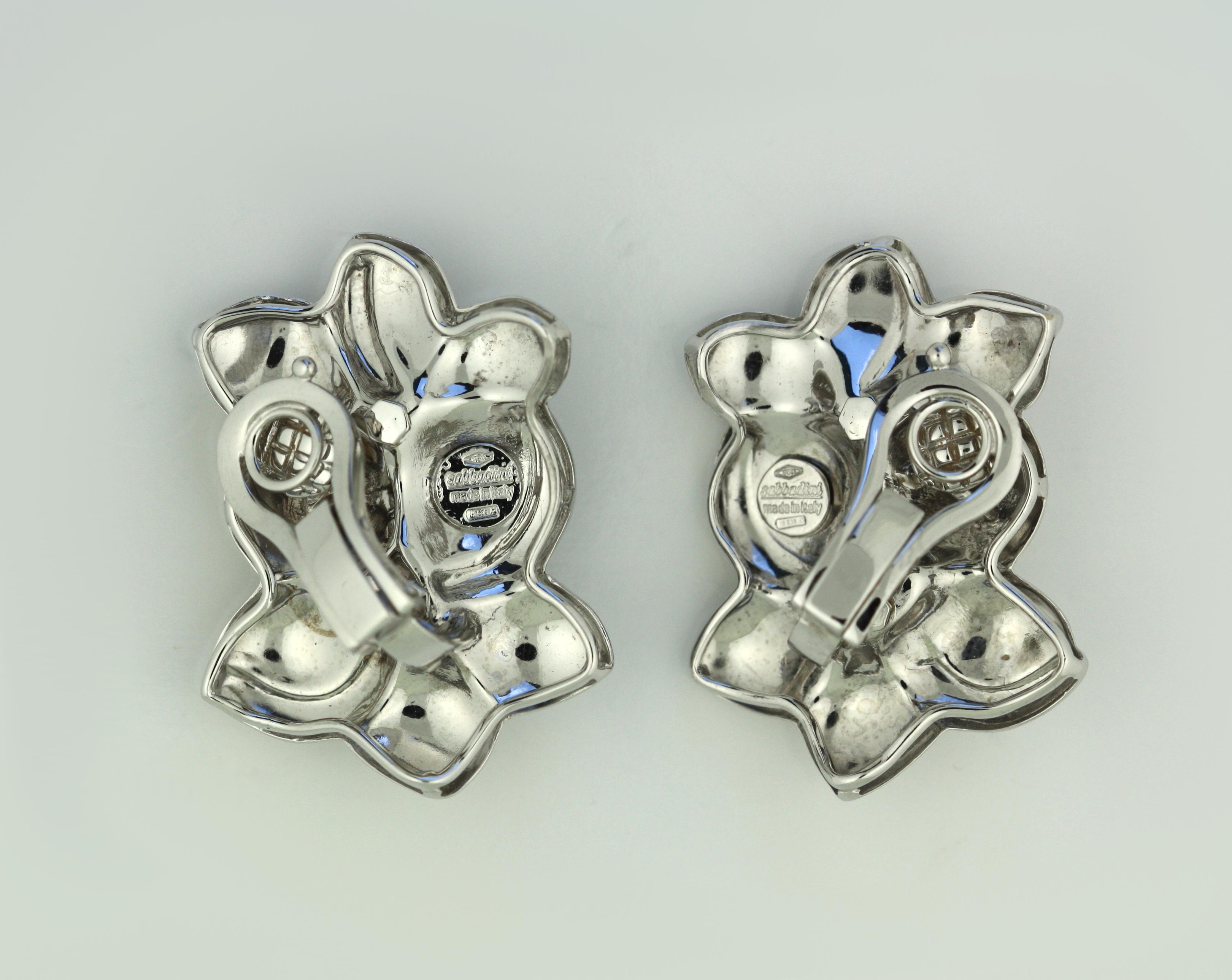 Pair of 18 Carat White Gold And Diamond Ear Clips, Sabbadini For Sale 3