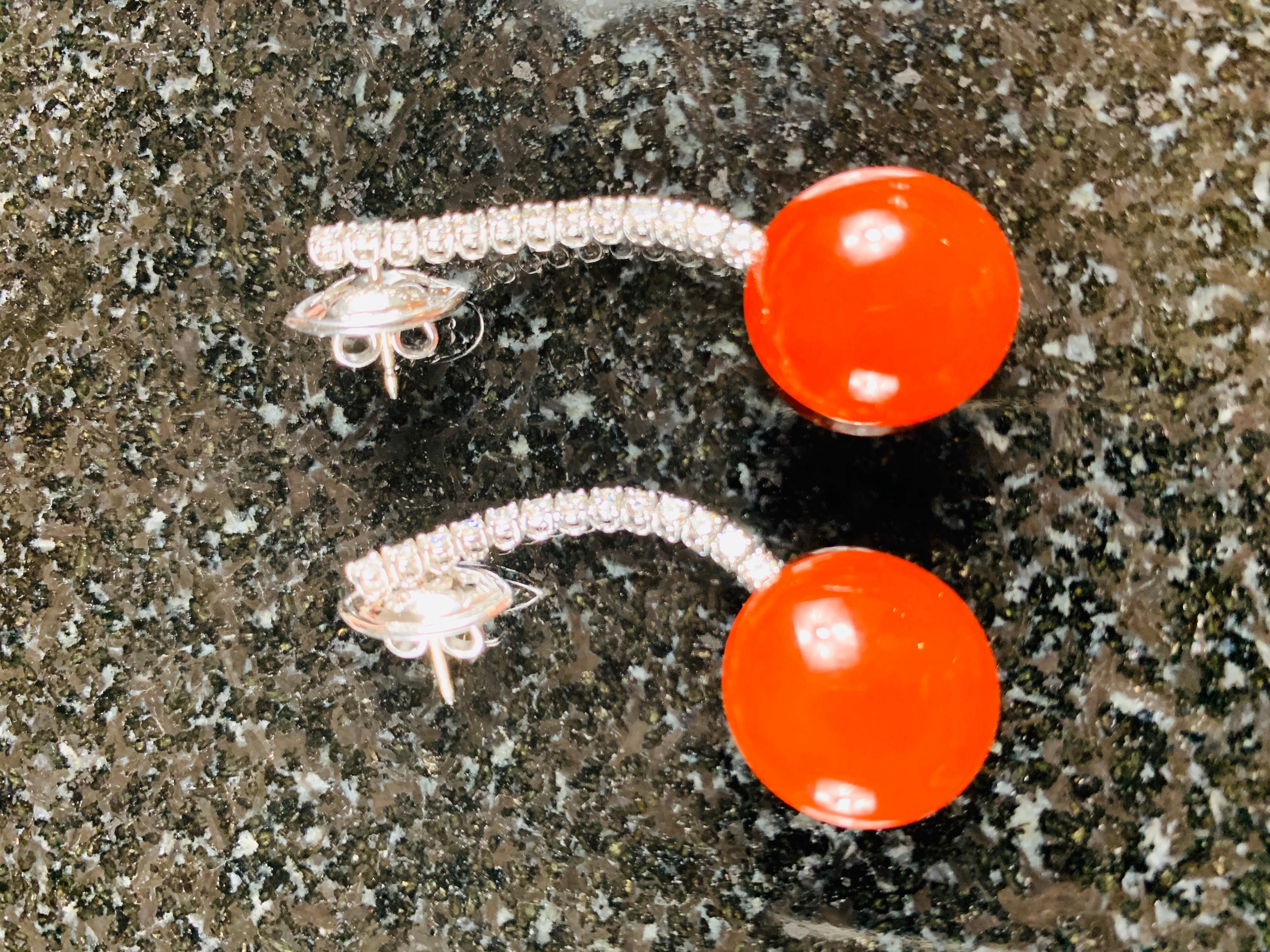 Pair of 18 Carat White Gold Drop Red Coral Diamond Earrings In Excellent Condition For Sale In  London, GB