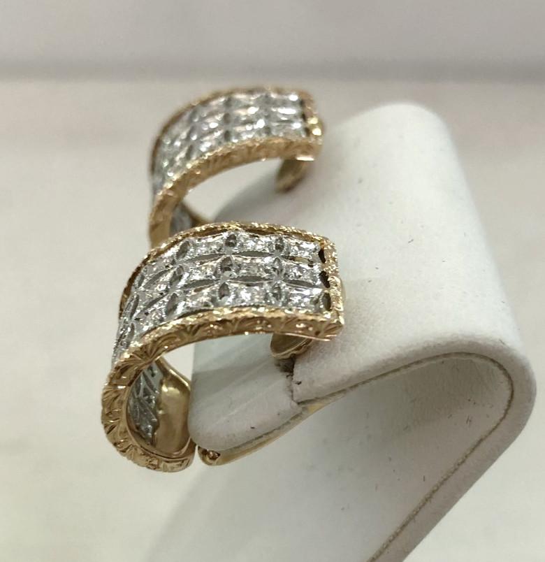 Brilliant Cut Pair of 18 Karat Rose and White Gold Diamond Earrings For Sale