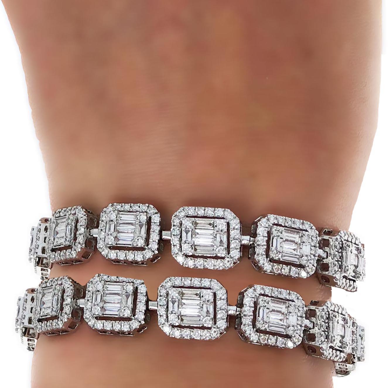 Pair of 18 Karat White Gold Illusion Diamond Bracelets In New Condition In Beverly Hills, CA
