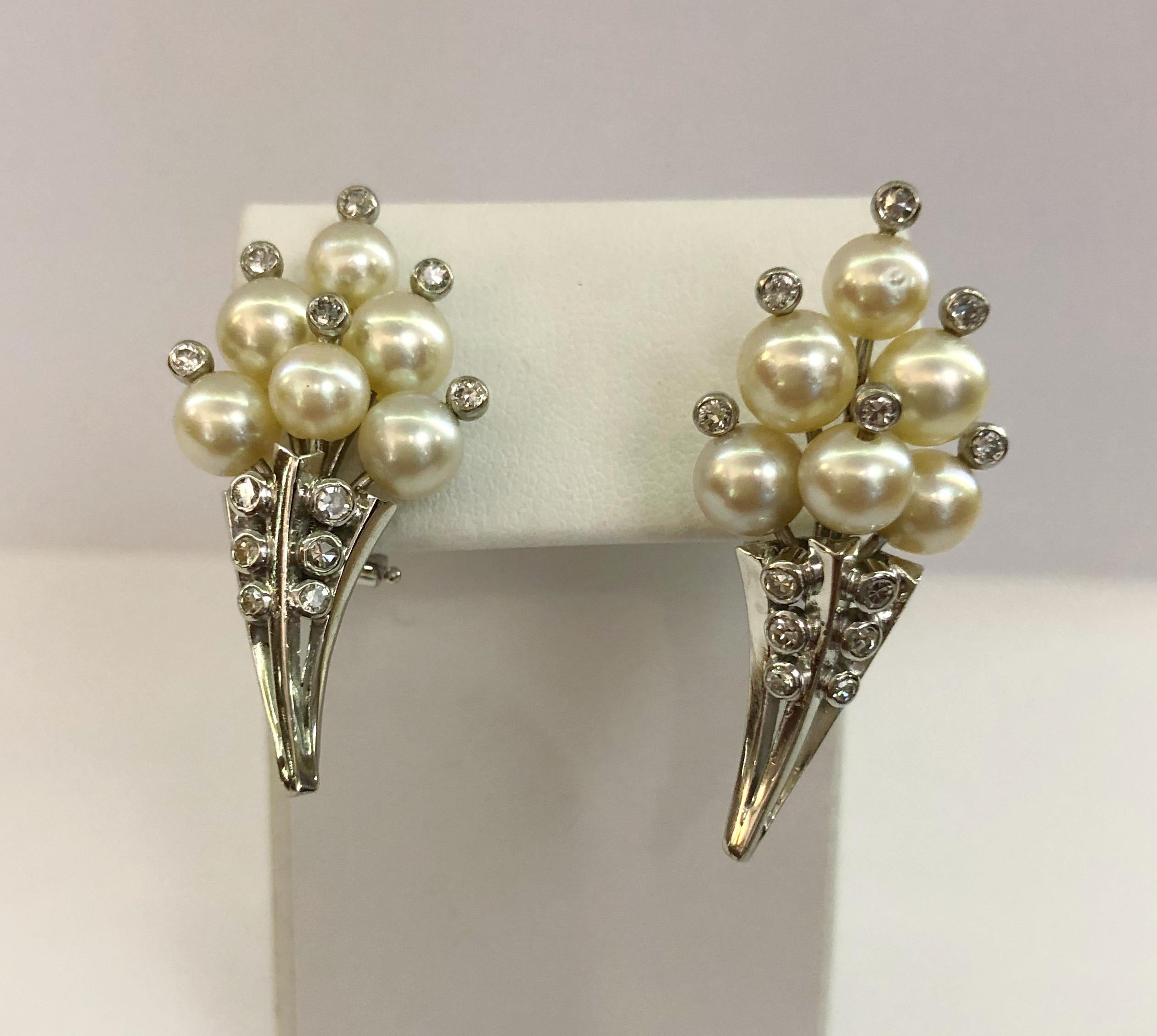 Paar Ohrringe aus 18 Karat Weißgold mit Perlen und Brillanten, Italien 1950-1960er Jahre