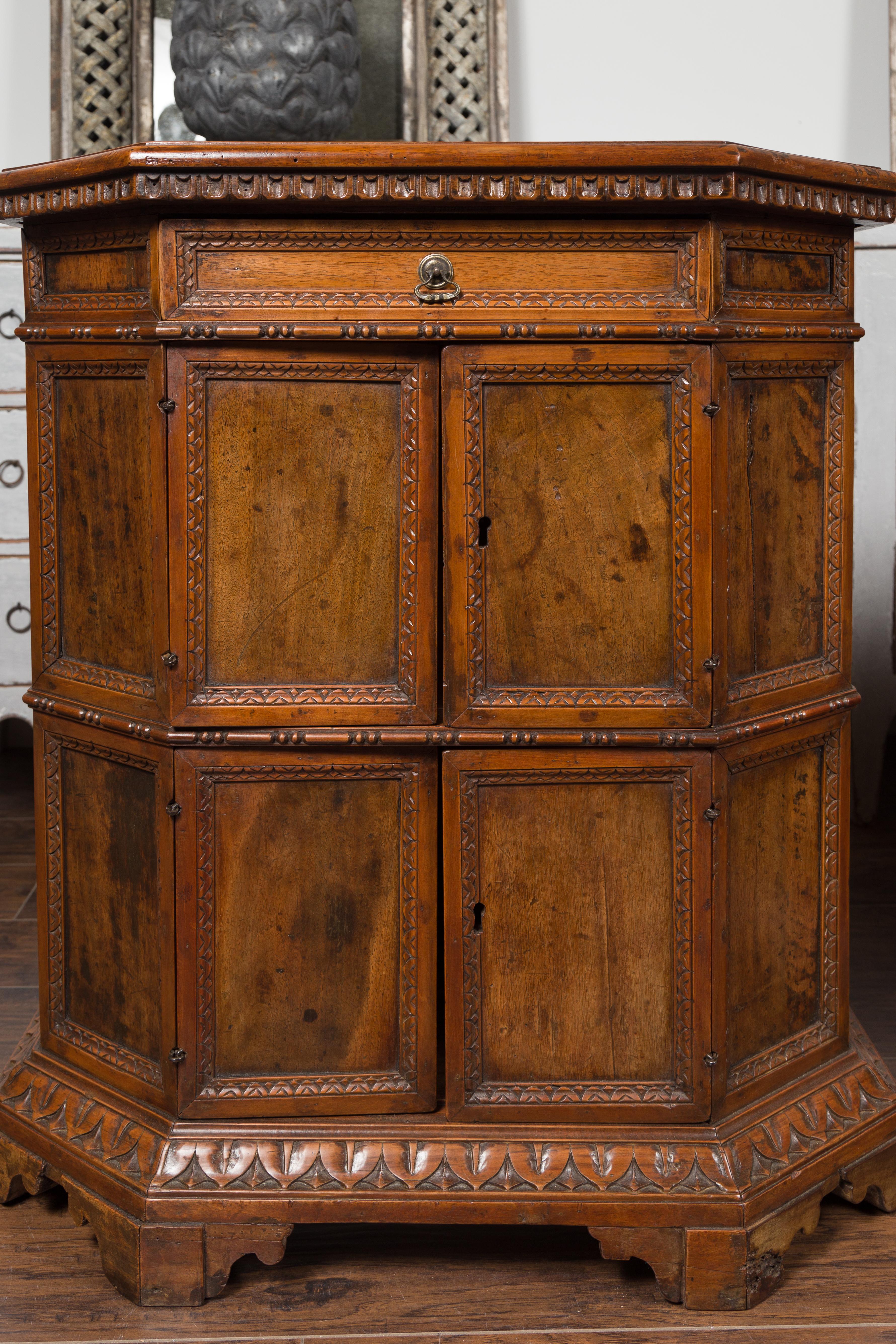 Pair of 1800s Italian Carved Walnut Cabinets with Canted Sides, Drawer and Doors For Sale 2