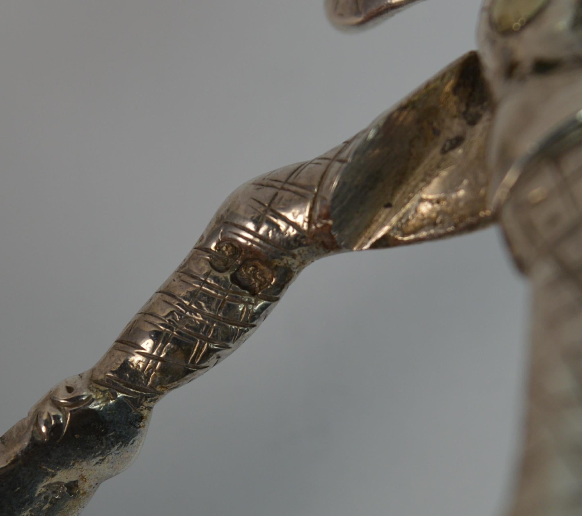 Pair of 1816 Georgian Silver Sugar Nips or Tongs of Harlequin Design In Good Condition For Sale In St Helens, GB