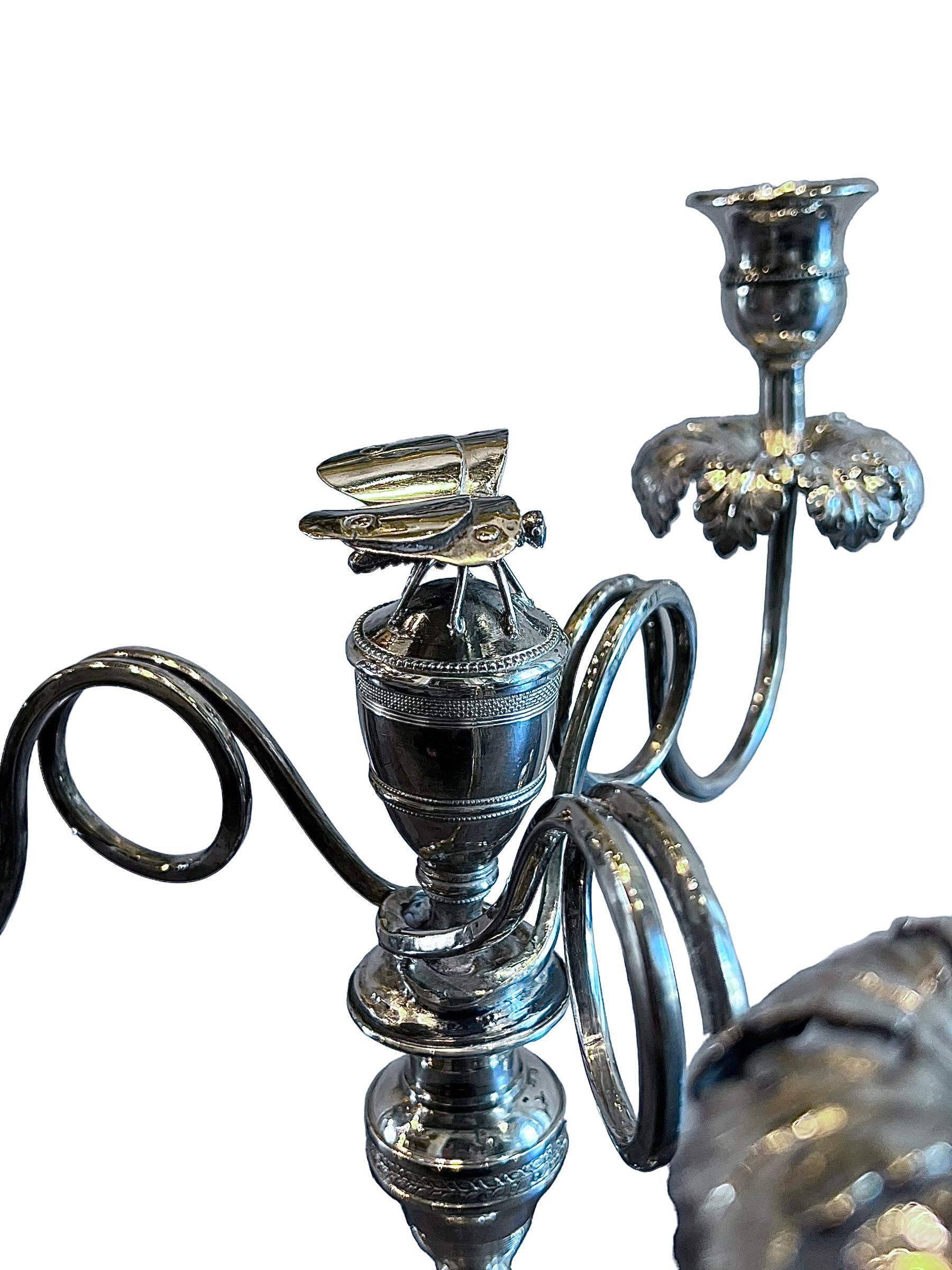 Paire de candélabres en argent sterling de tournage italien des années 1820 en vente 1