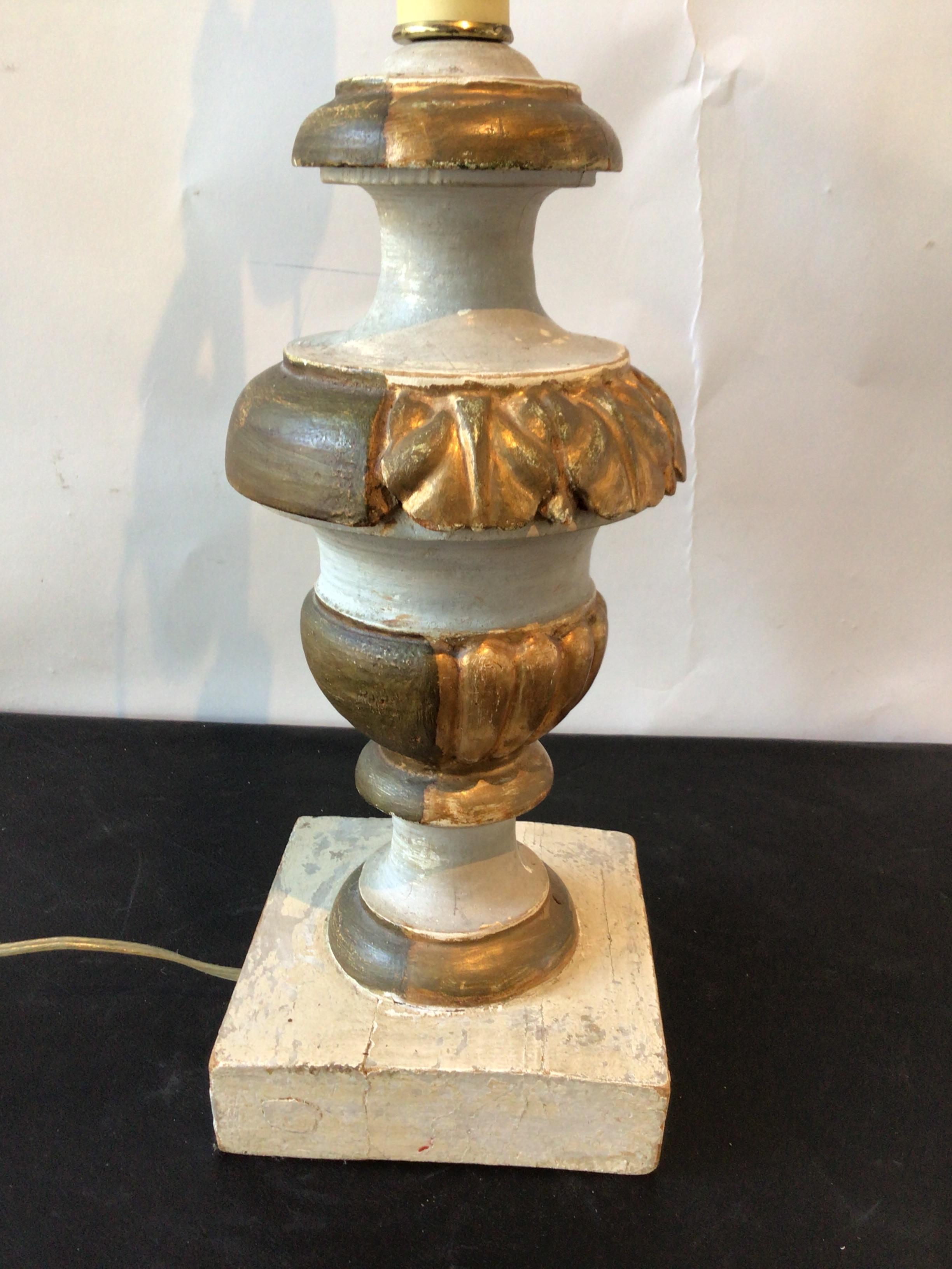 Pair of 1850s Italian Gilt Wood Lamps For Sale 3