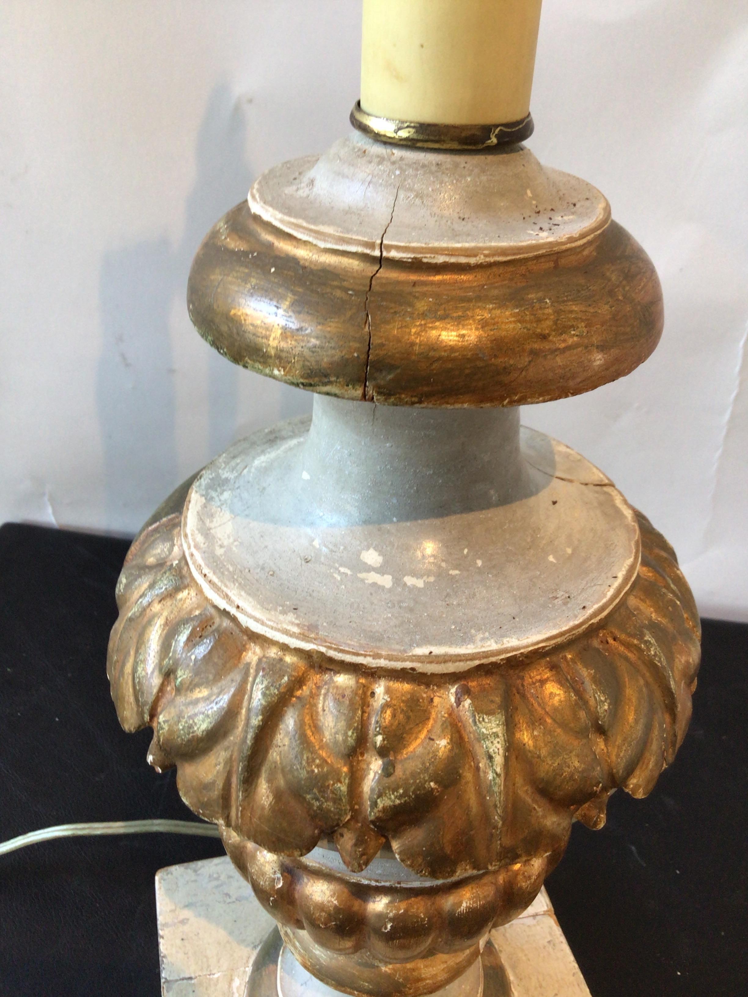 Pair of 1850s Italian Gilt Wood Lamps  For Sale 4