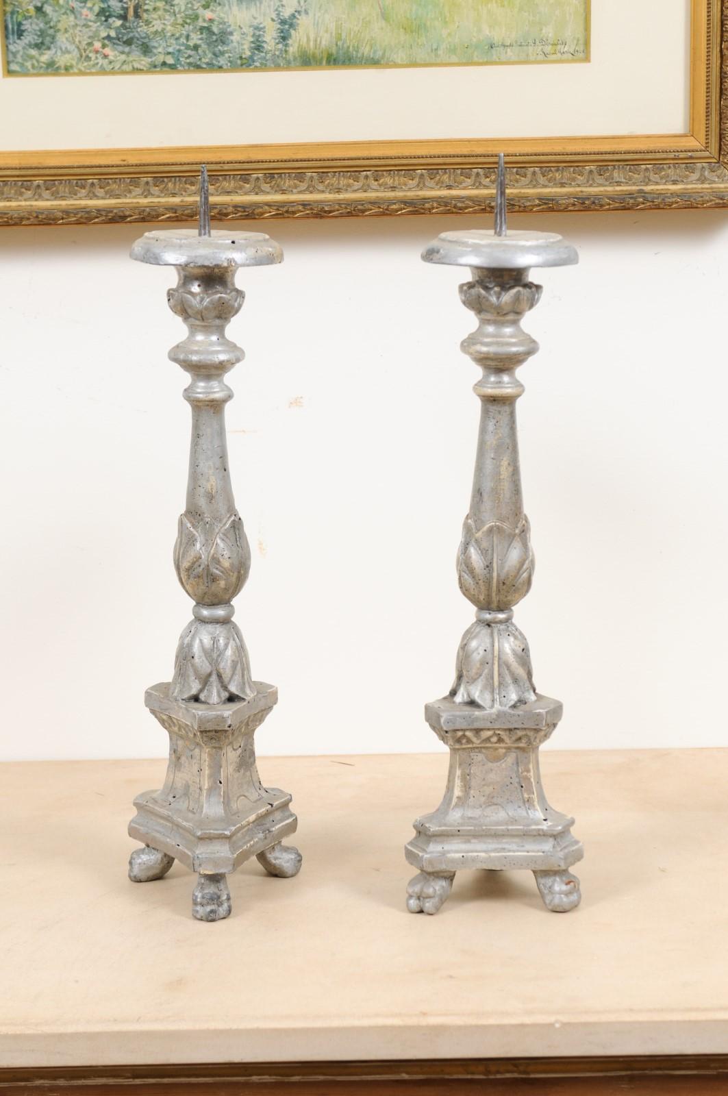 Pair of 1850s Italian Silver Gilt Candlesticks with Carved Waterleaves For Sale 1