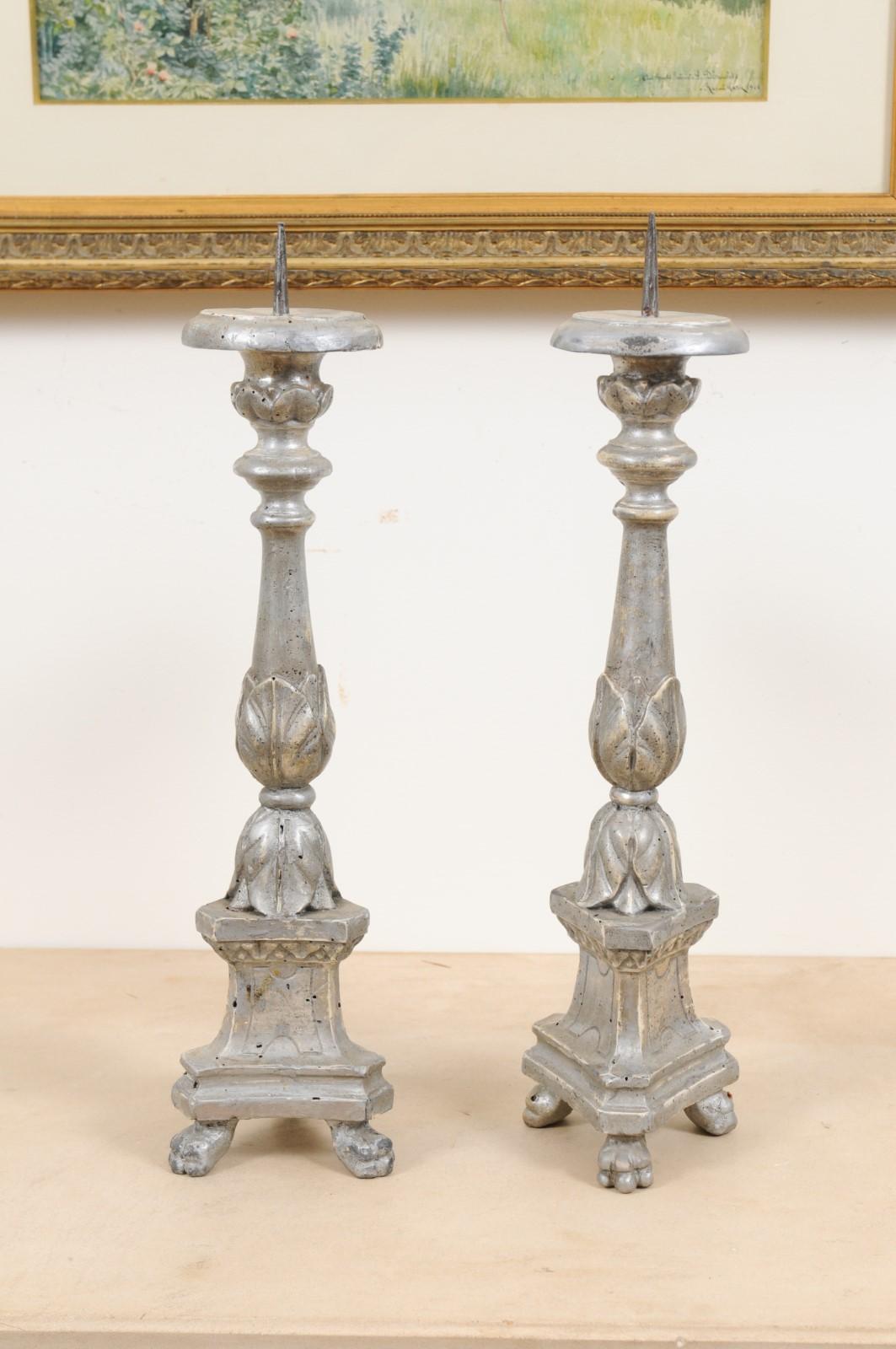 Pair of 1850s Italian Silver Gilt Candlesticks with Carved Waterleaves For Sale 2