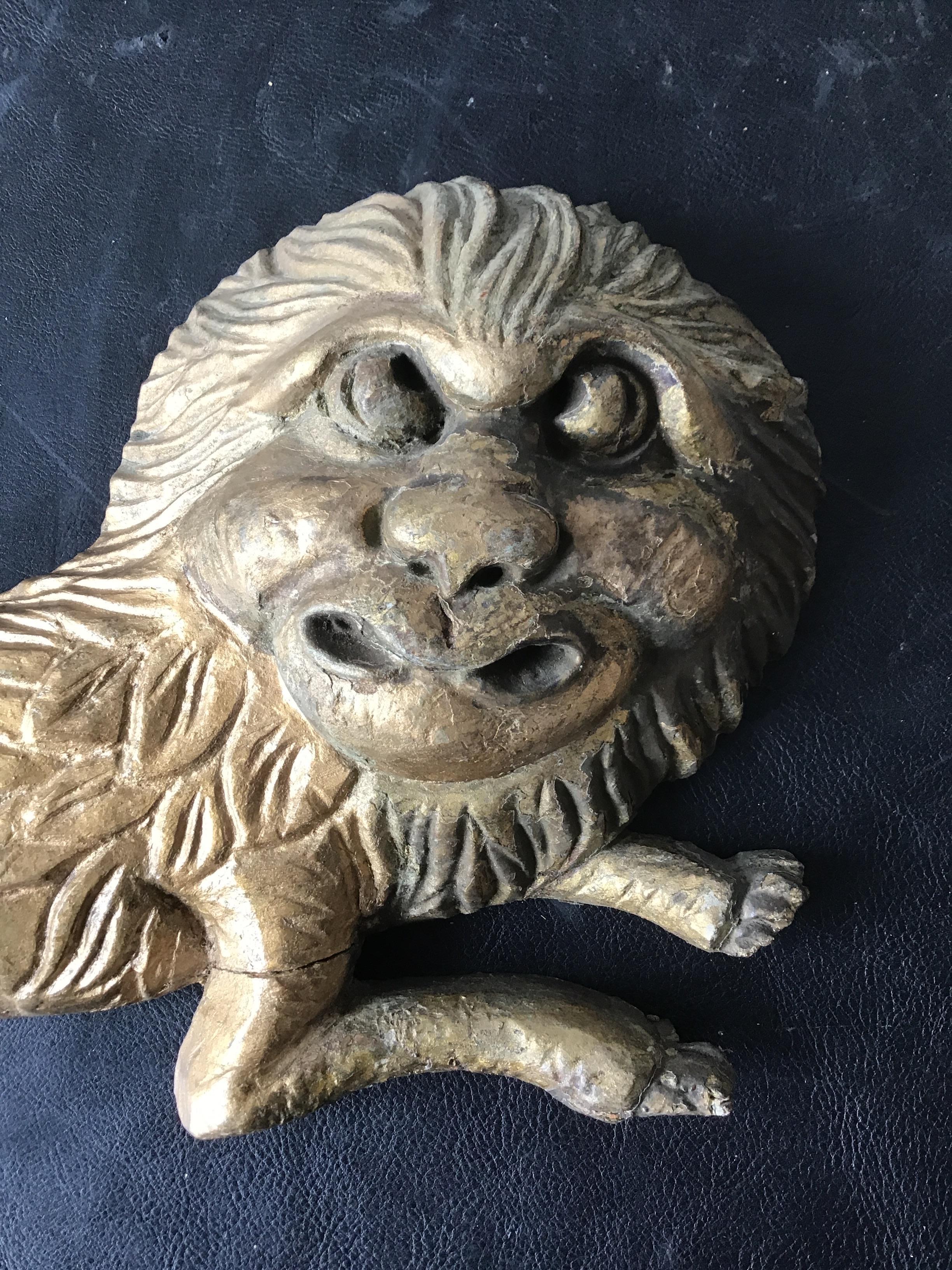 18th Century and Earlier Pair of 1870s English Carved Wood Lions For Sale
