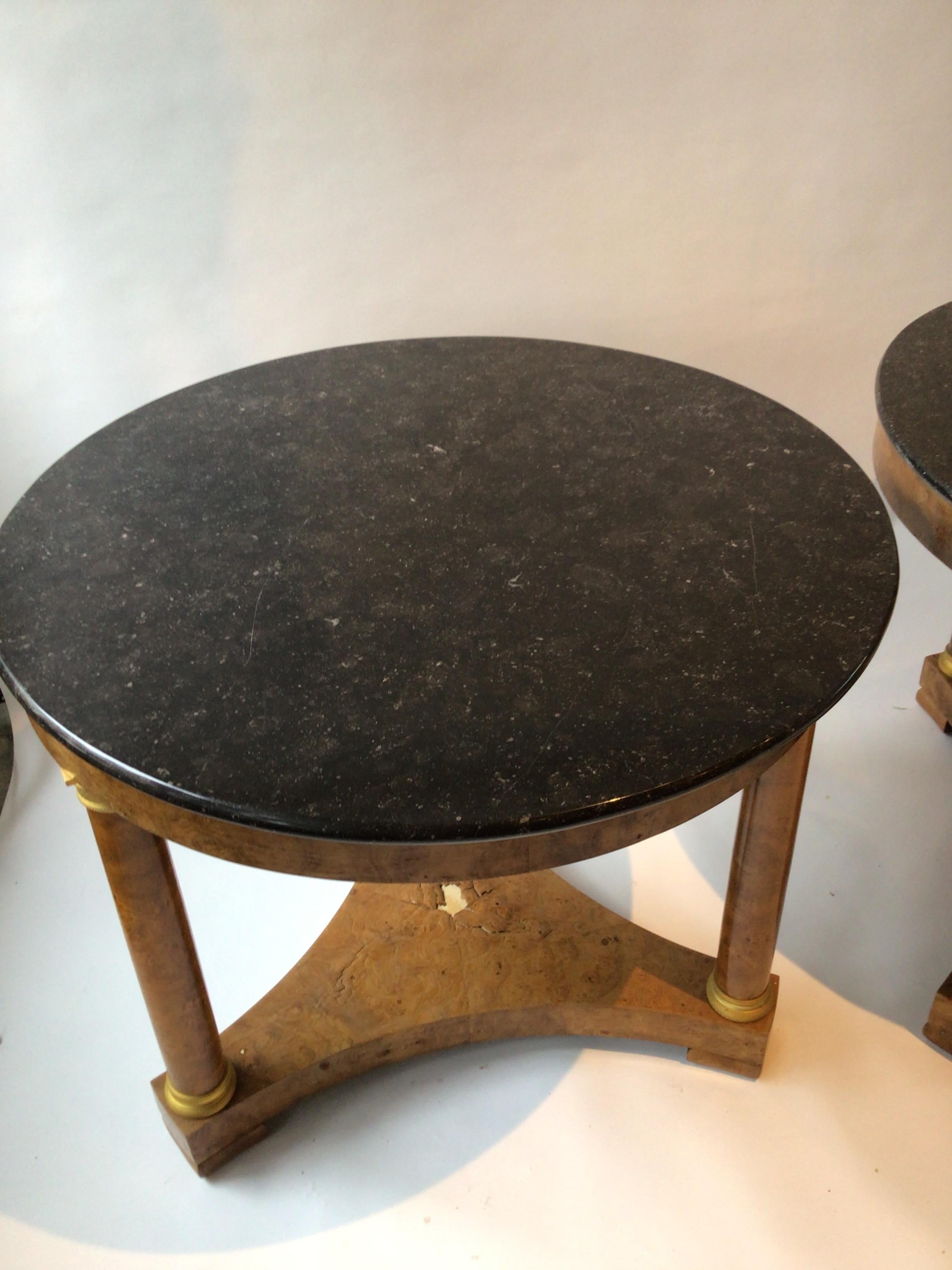 Late 19th Century Pair of 1870s French Empire Burl Wood Round Side Tables with Marble Tops