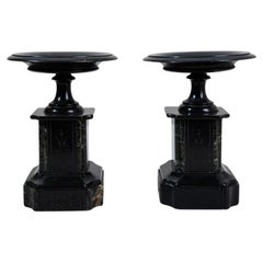 Paire de cassoulets en marbre français des années 1880