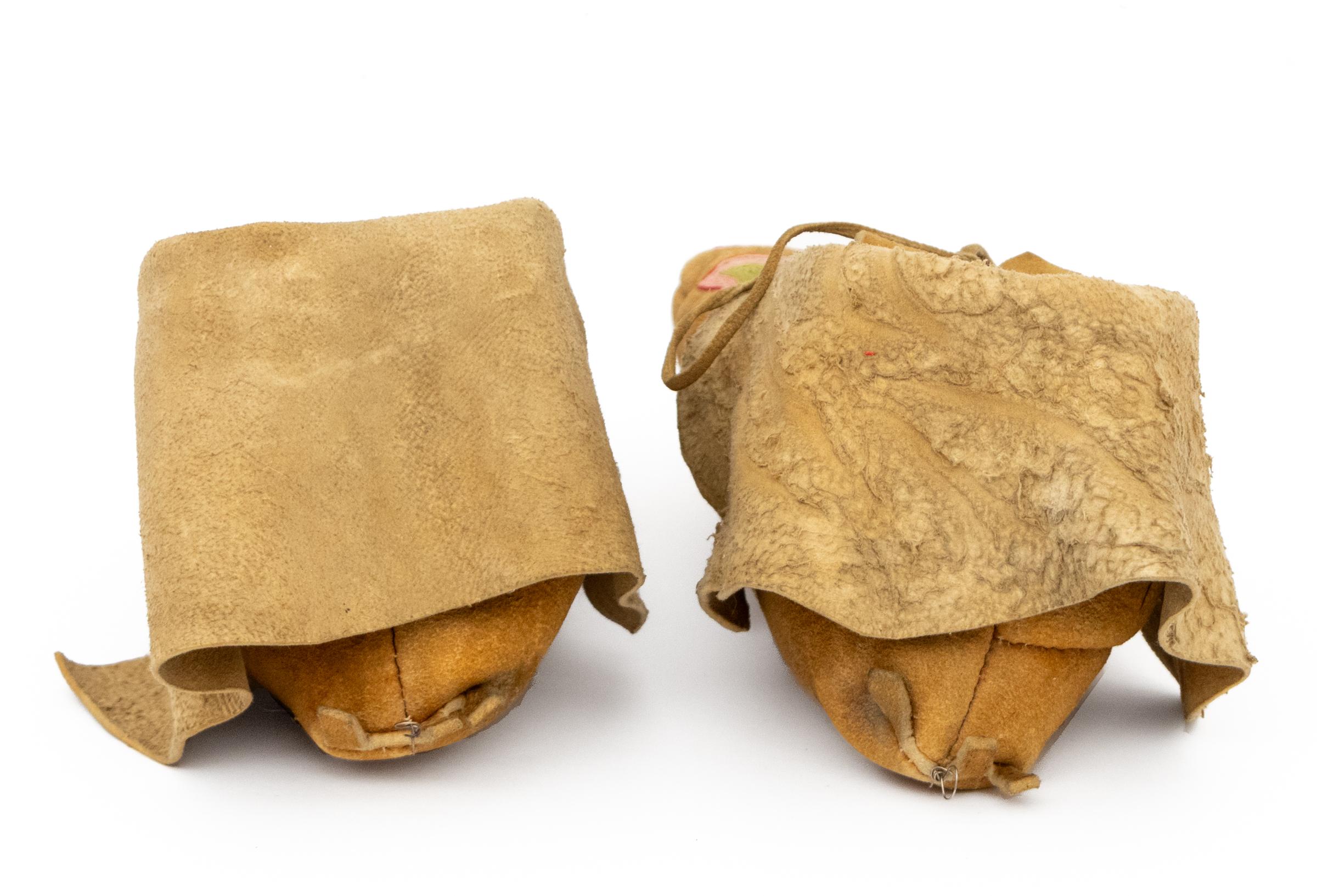 Appliqué Circa 1880 Salish Appliqued Moccasins, Native American Plateau, Deer Hide For Sale