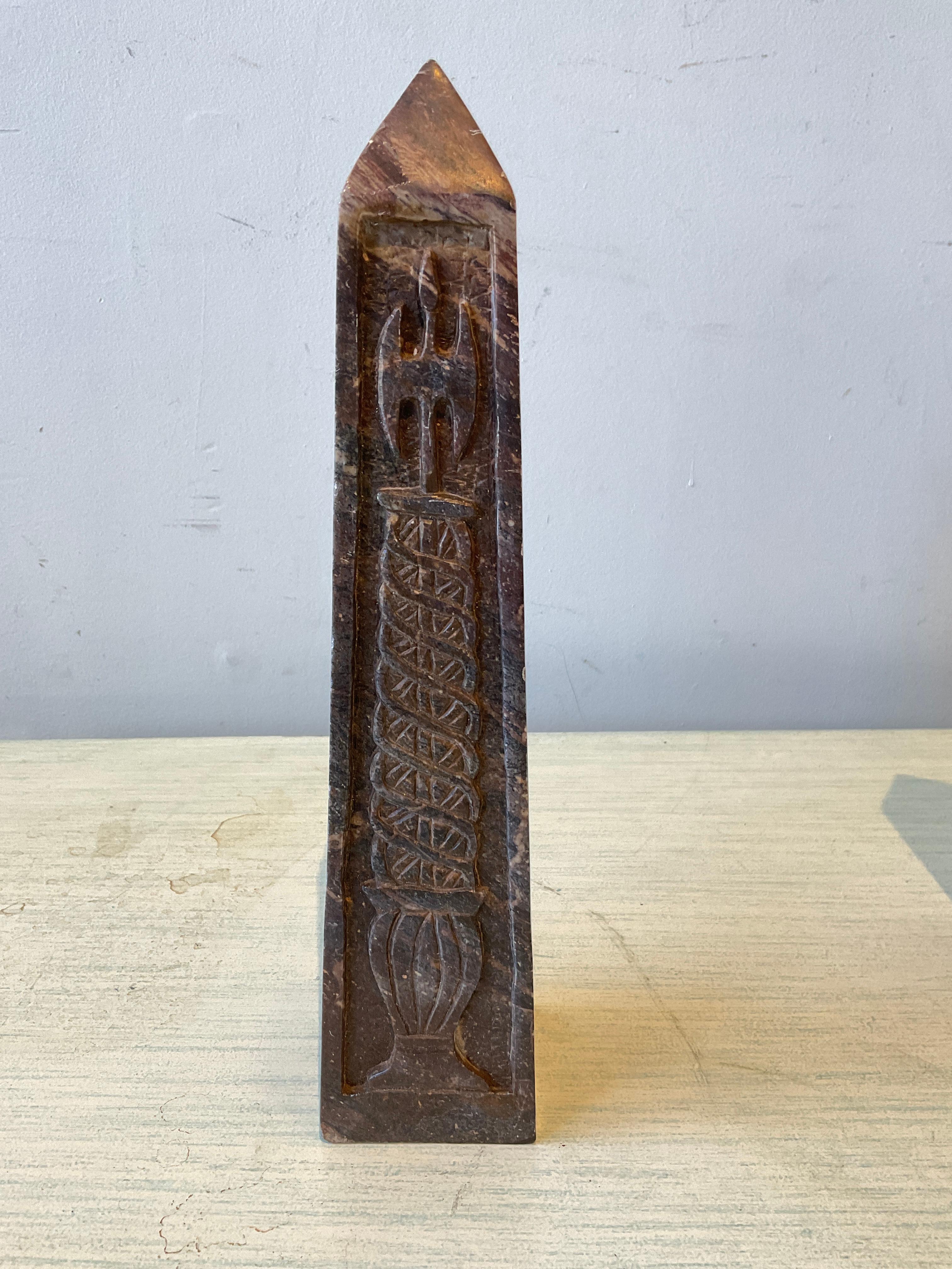 Pair Of 1890s Brown Marble Obelisks With Carved Floral Motif In Good Condition For Sale In Tarrytown, NY