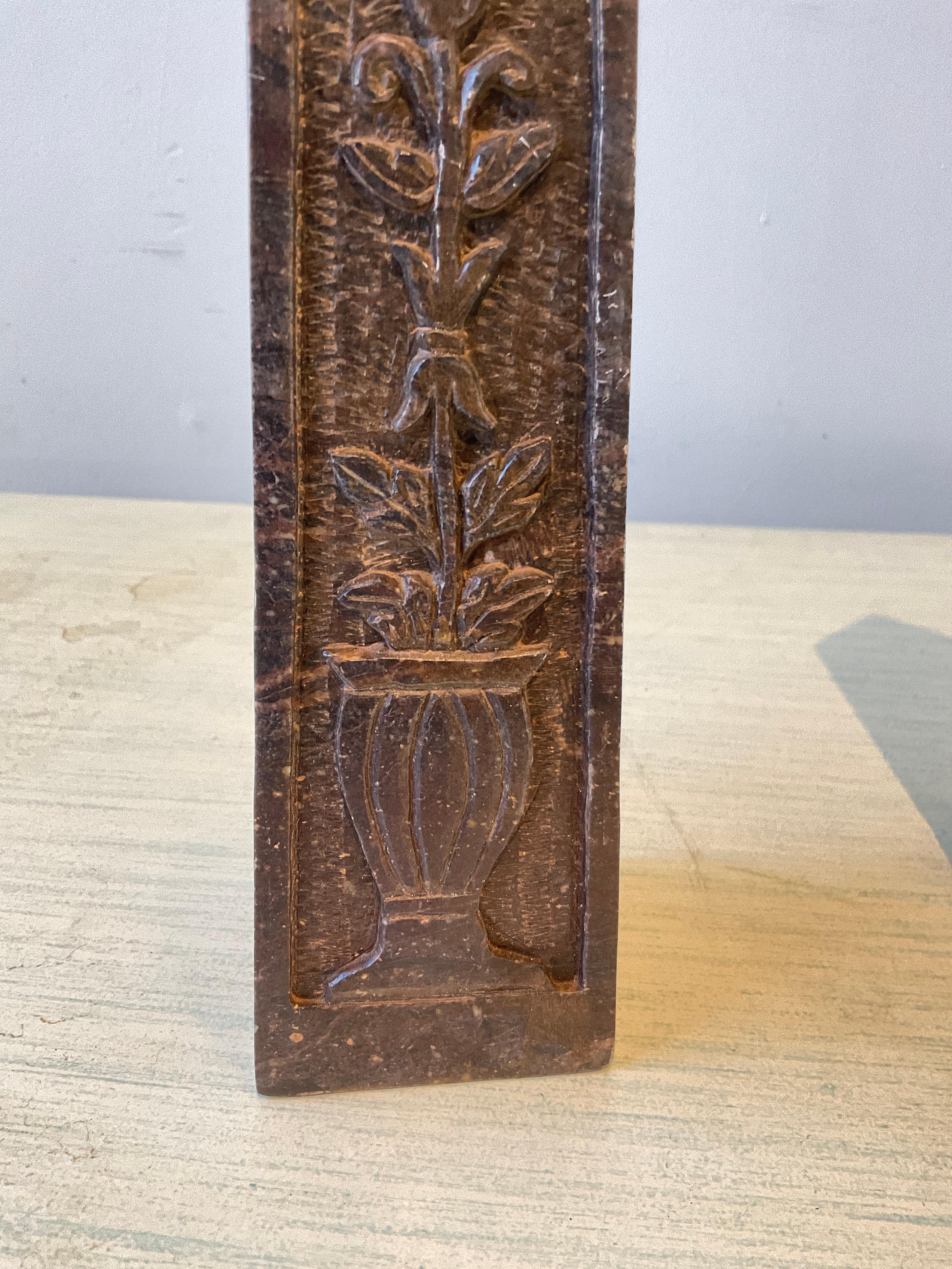 Pair Of 1890s Brown Marble Obelisks With Carved Floral Motif For Sale 5