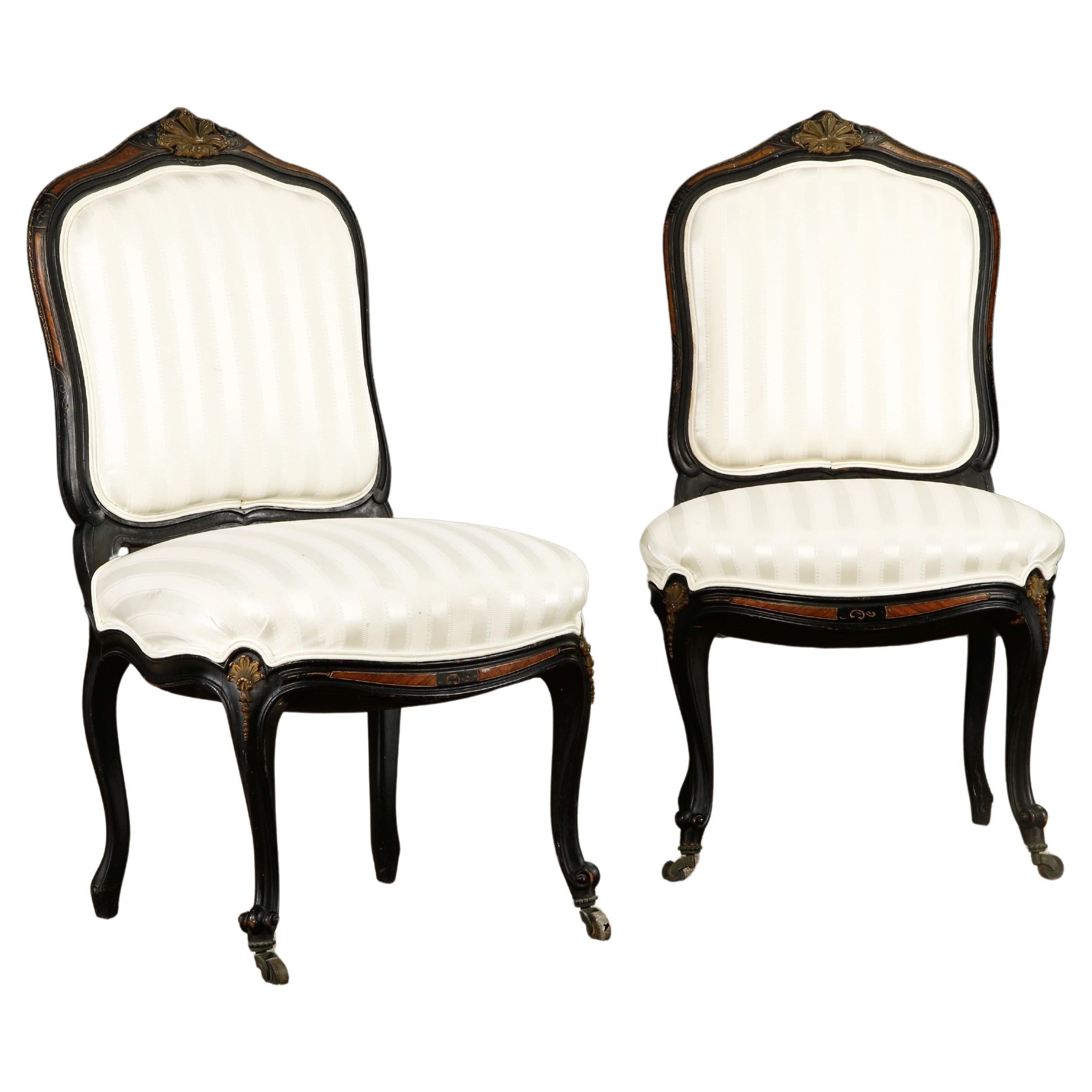 Paire de chaises Louis XV françaises des années 1890, sculptées, dorées, ébonisées et tapissées