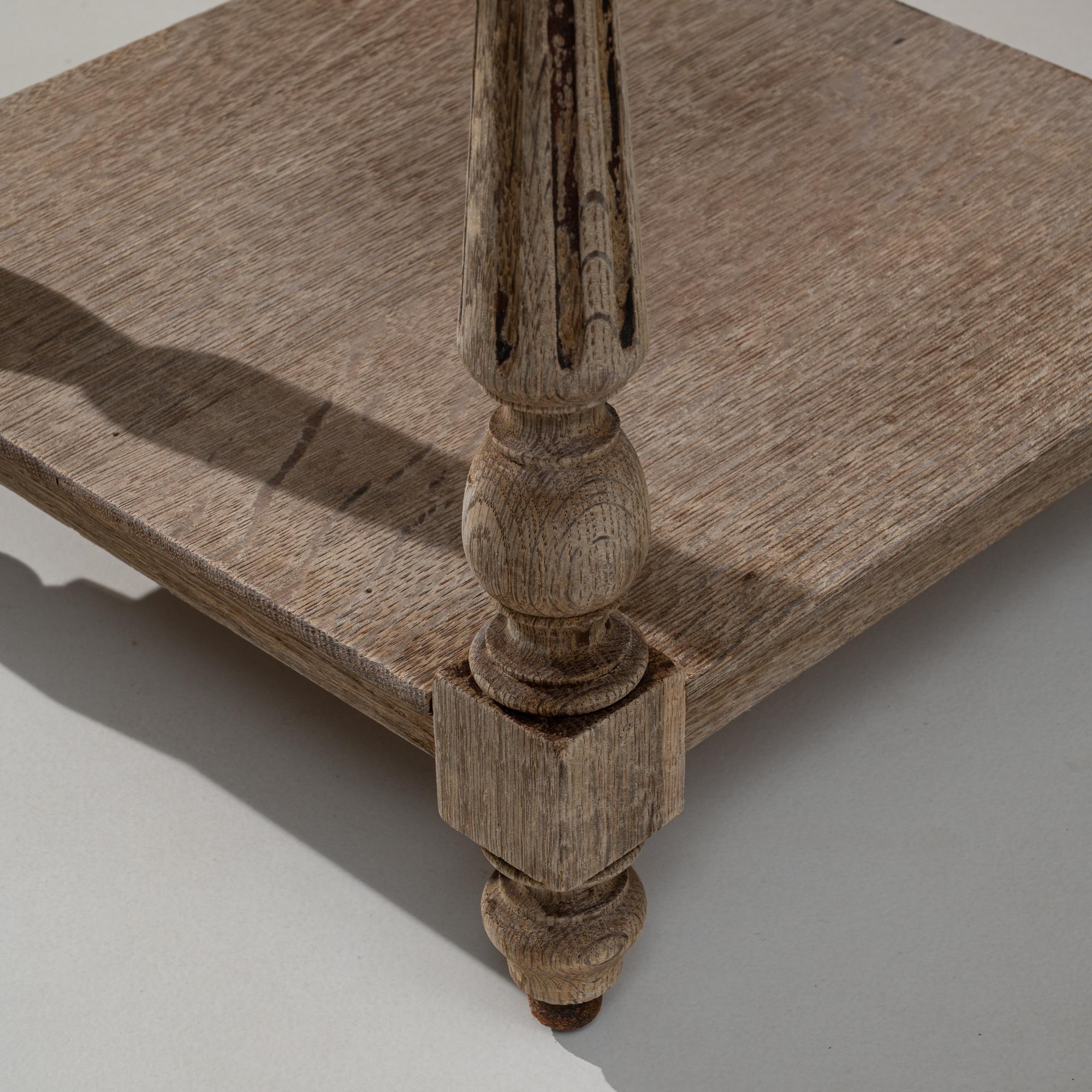 Coppia di comodini francesi Luigi XVI del 1890 con piani in marmo in vendita 8