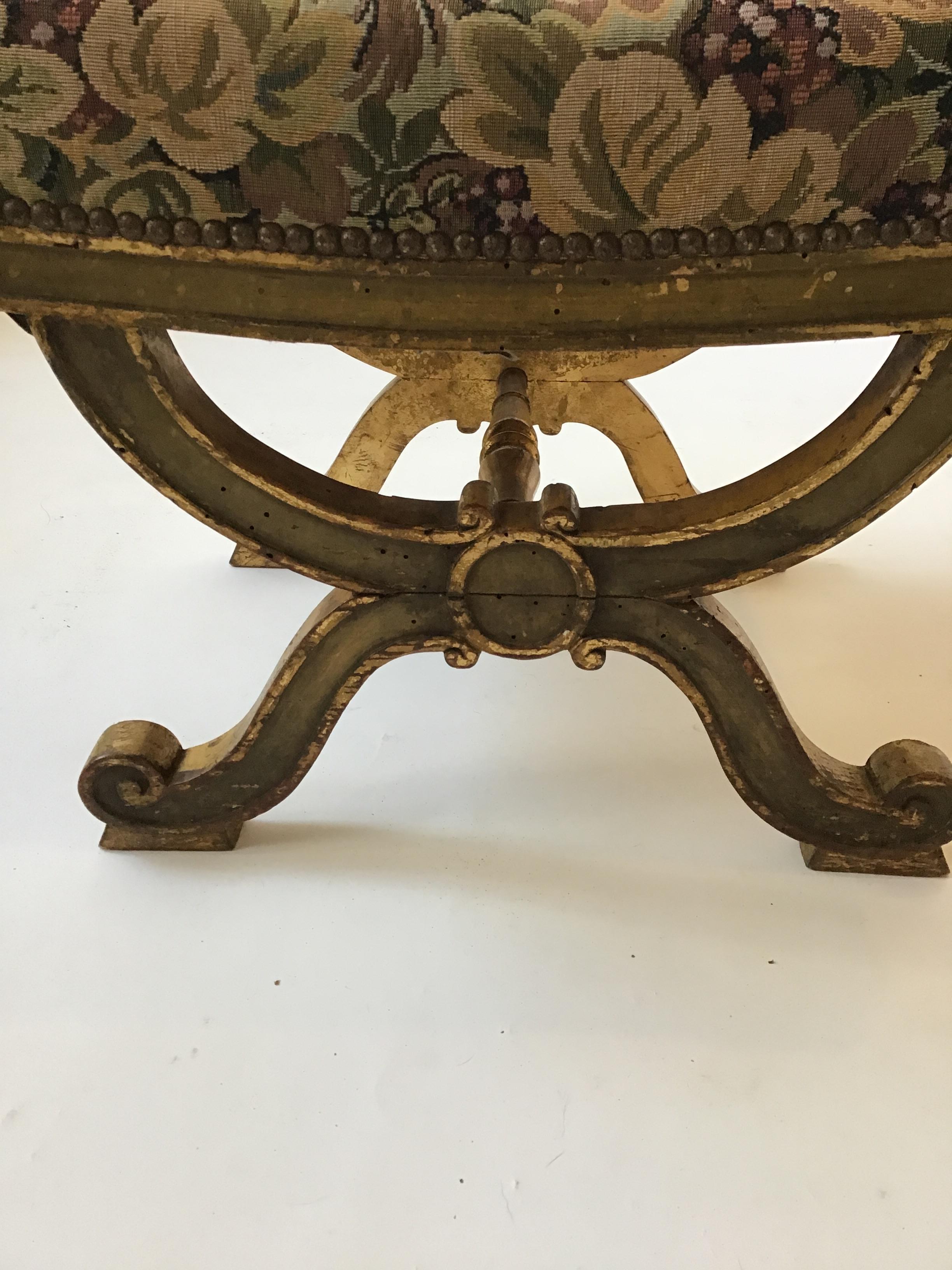 Pair of 1890s Italian Classical Giltwood Benches For Sale 5