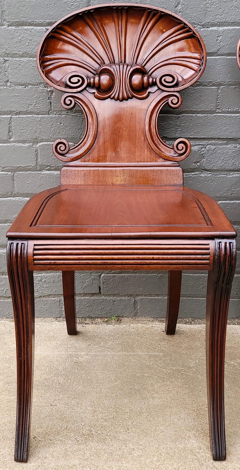 Pair of 18C Irish Regency Hall Chairs In Good Condition In Dallas, TX
