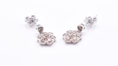 Pair of 18k White Gold 1.40 Carat Diamond Daisy Drop Earrings