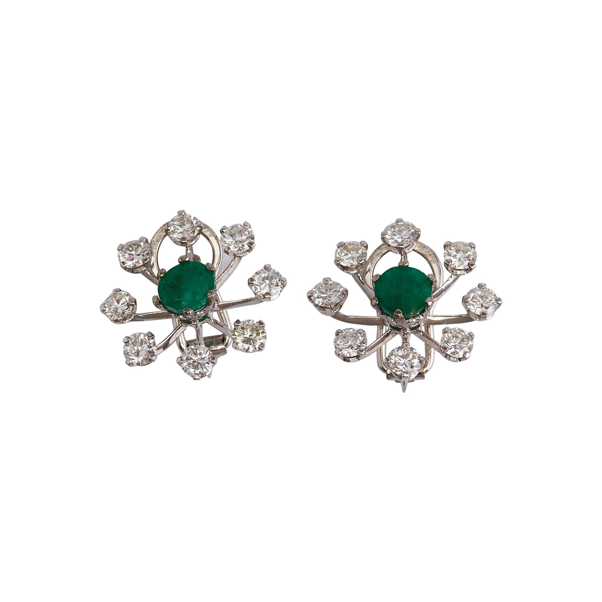 Pair of 18k White Gold Diamond and Emerald Flower Earrings For Sale