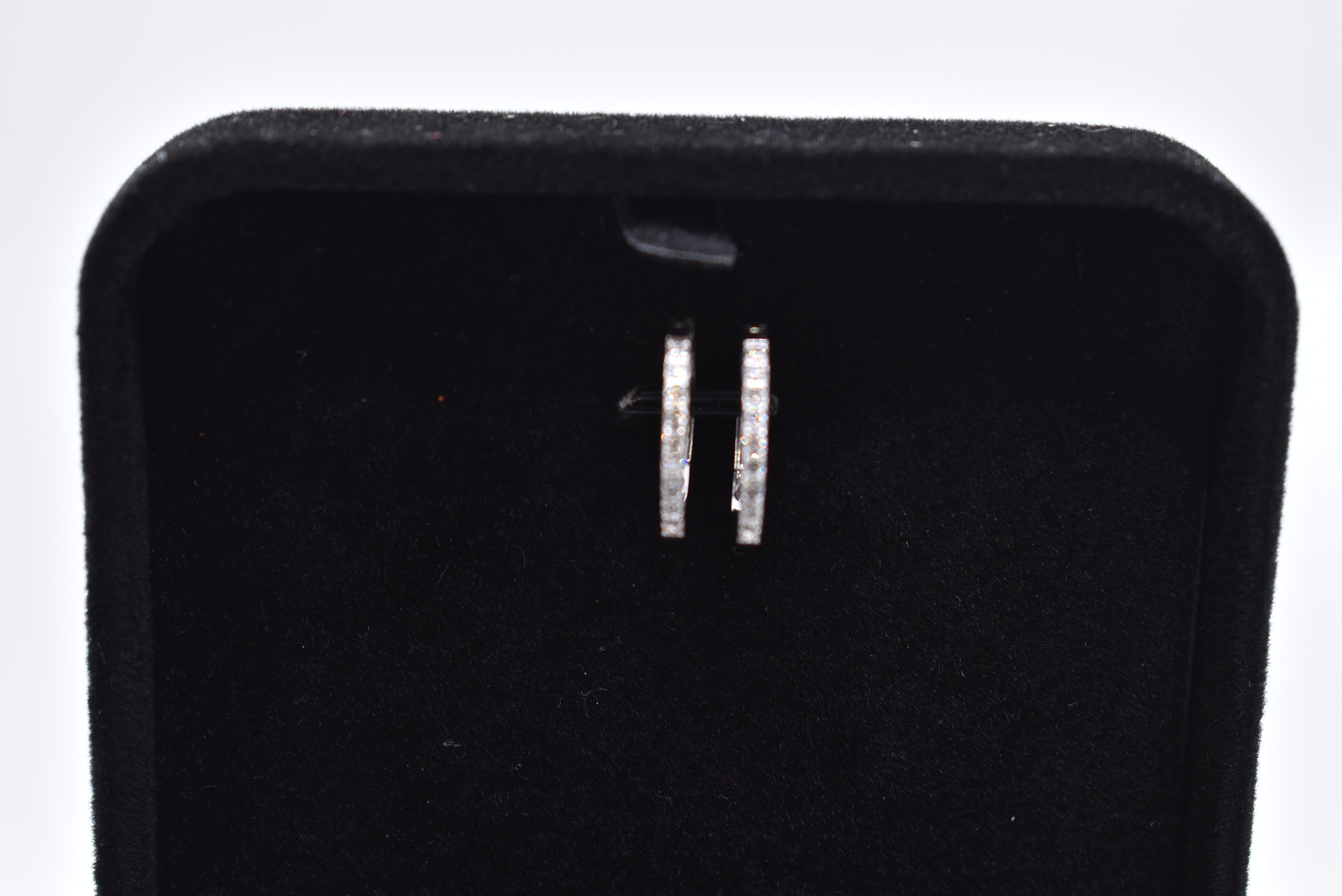 Round Cut Pair of 18k White Gold Diamond Hoop Earrings For Sale