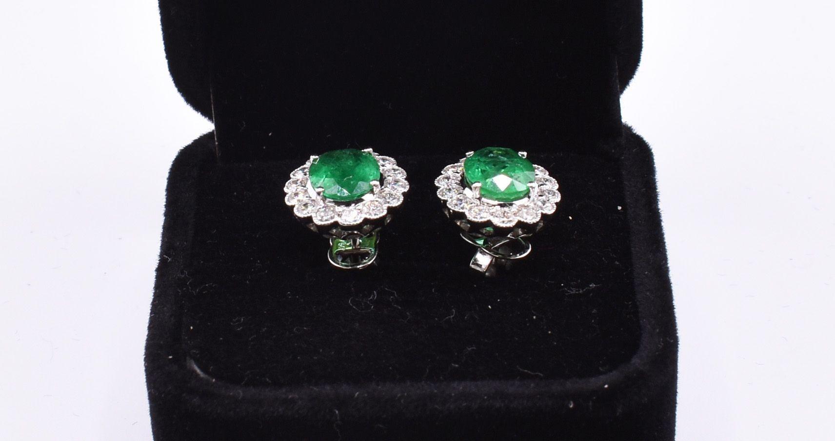 Pair of 18k White Gold Emerald & Diamond Earrings For Sale 2