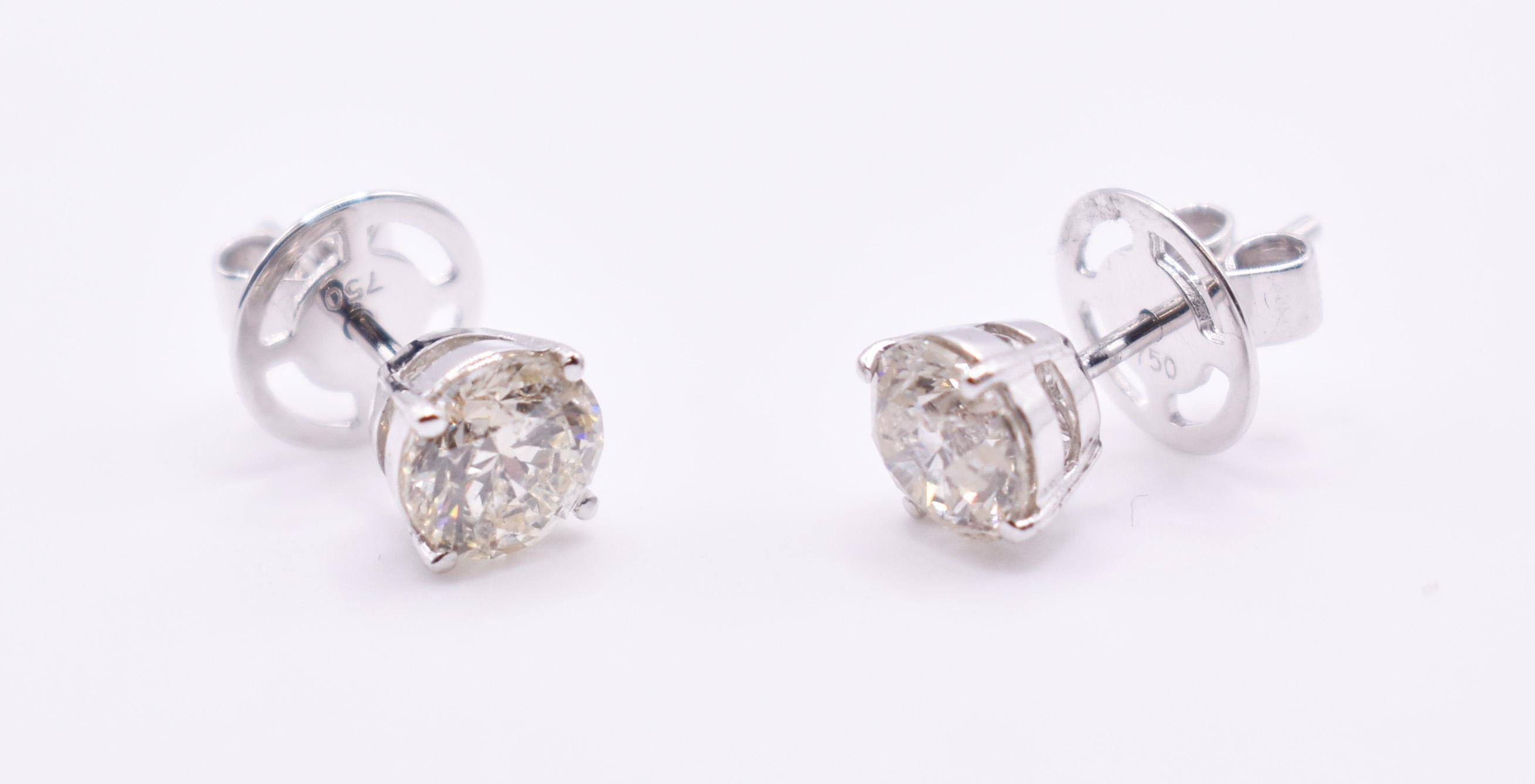 Round Cut Pair of 18K White Gold Pair 2.12ct Diamond Earrings For Sale