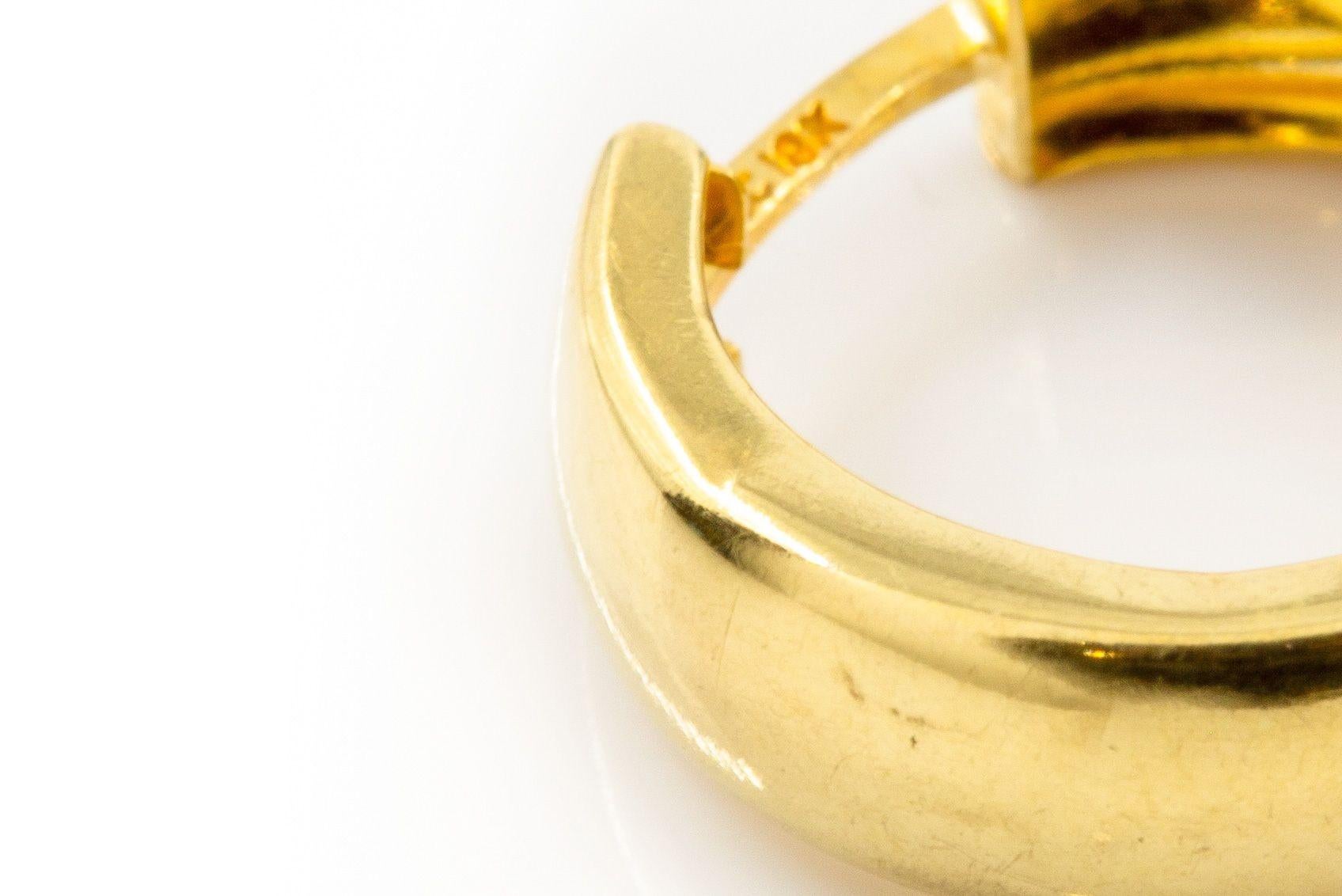 Pair of 18K Yellow Gold Engraved Hoop Earrings For Sale 3