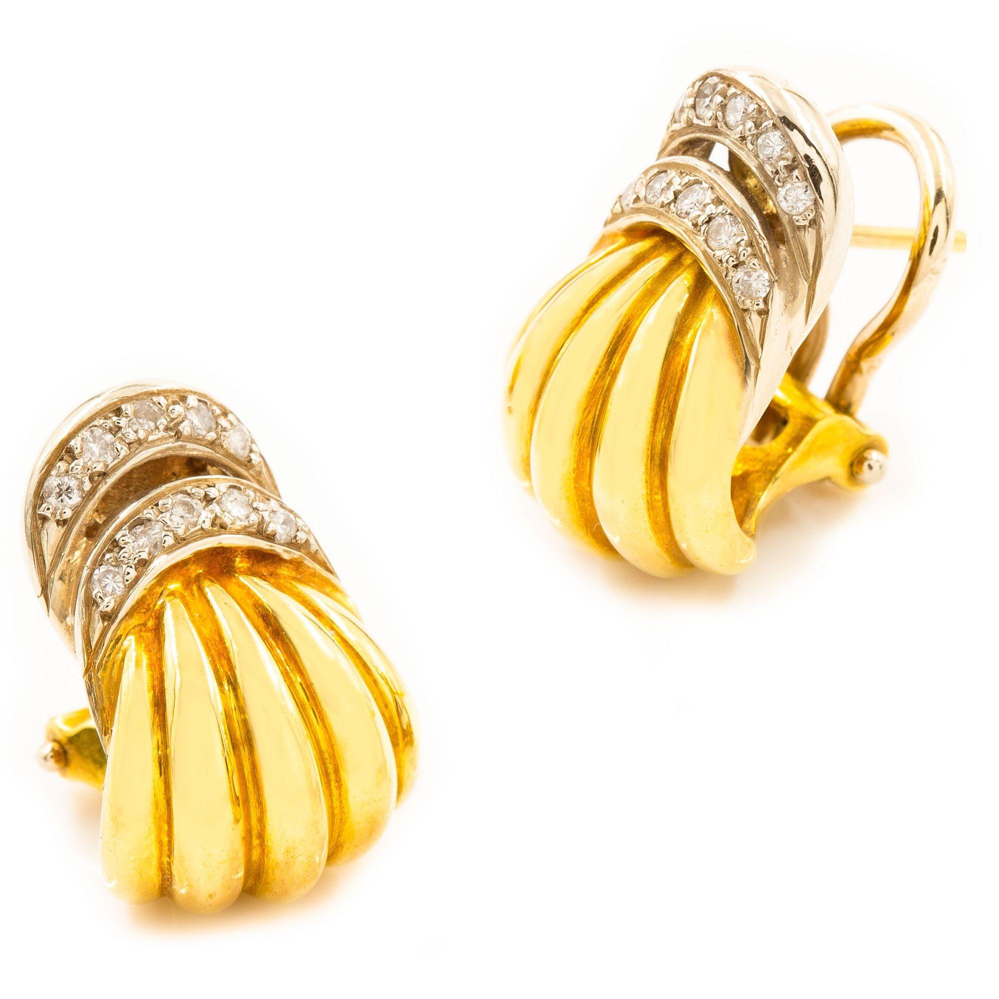 Paire de boucles d'oreilles en or jaune 18K et pierres précieuses Bon état - En vente à Shippensburg, PA
