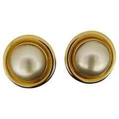 Klassische Vintage-Ohrringe aus 18 Karat Gelbgold mit Mabe-Perlen (15 mm), Paar